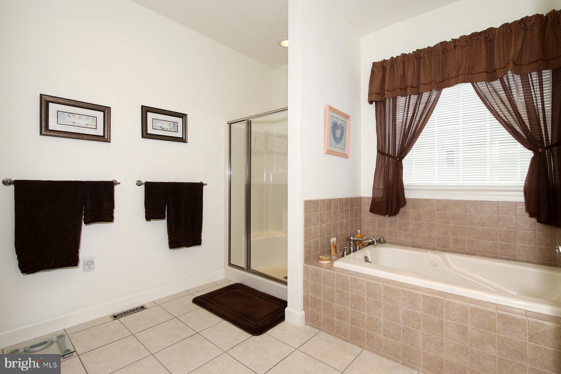 STRATHFORD MEADOWS - Residential