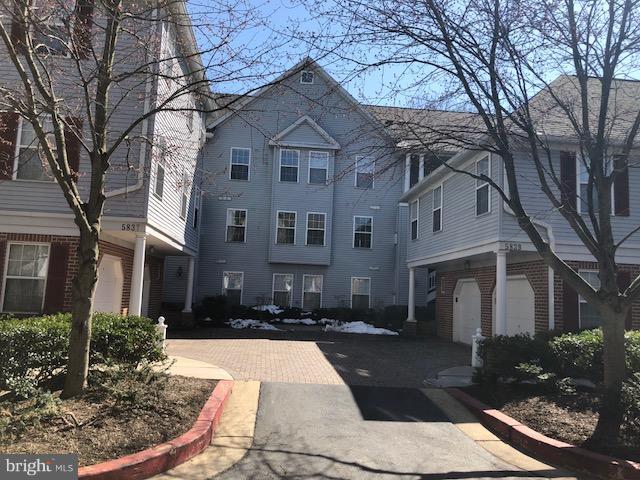 Downtown Columbia condo. 2nd floor location, 1292 sq ft, 2 bedrooms, 2 baths. Private location with balcony overlooking trees and walking trail. Easy access to Columbia amenities, walk to restaurants, mall and more. Ample parking. Agent is property owner. Pets Ok- case by case. Broker application and lease only.