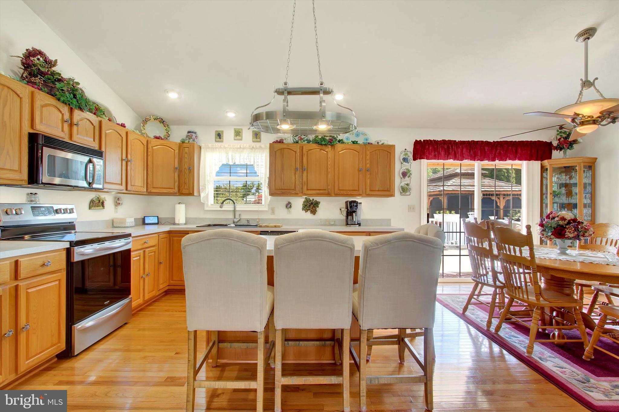 BERMUDIAN SPRINGS - Residential