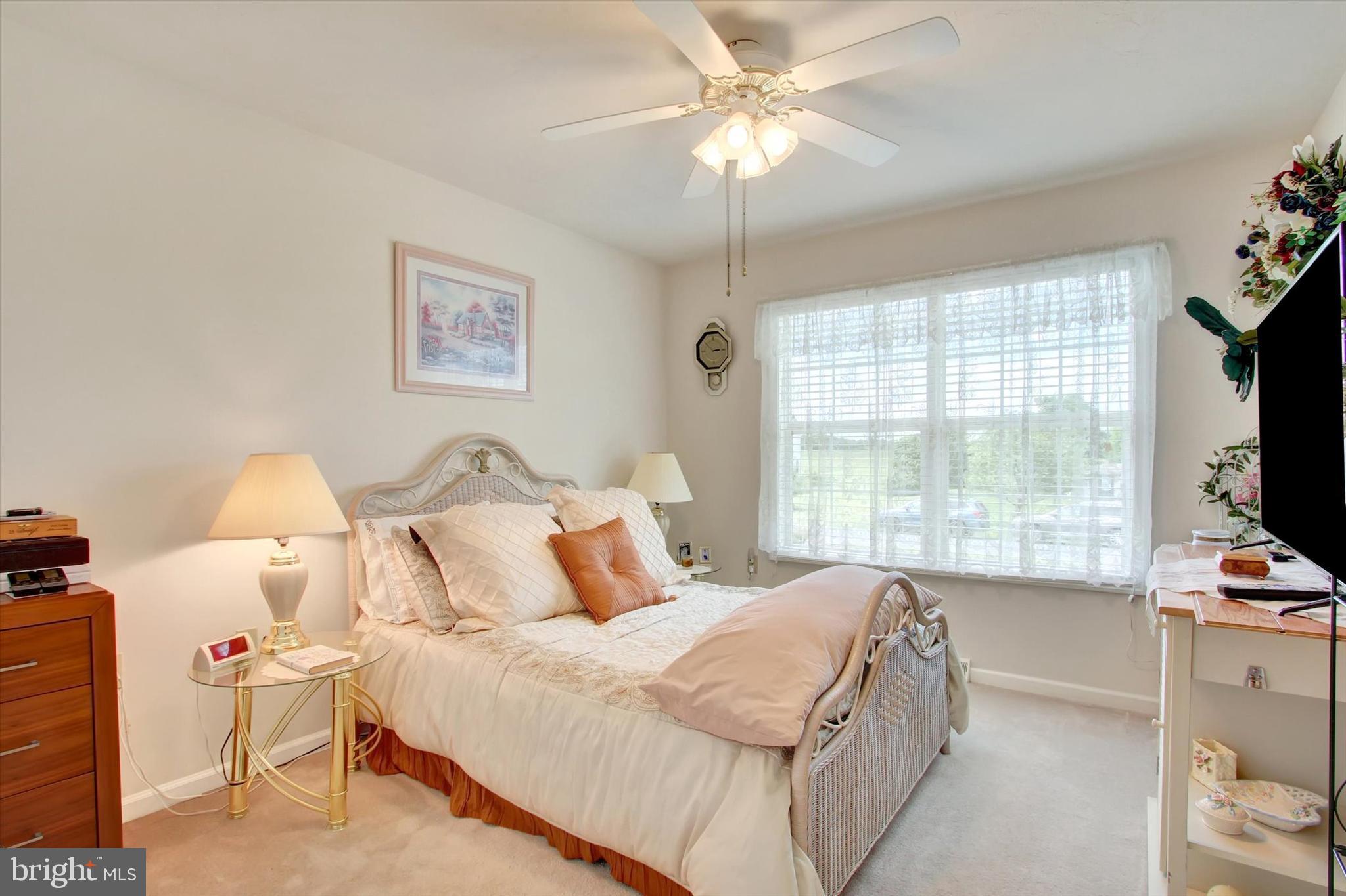 BERMUDIAN SPRINGS - Residential