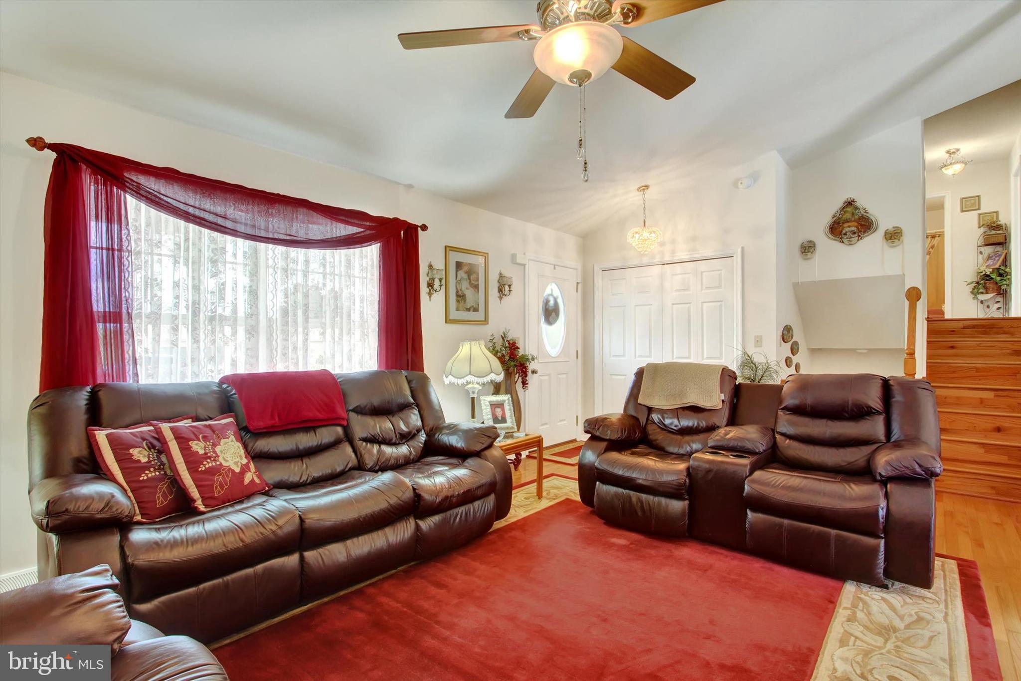 BERMUDIAN SPRINGS - Residential