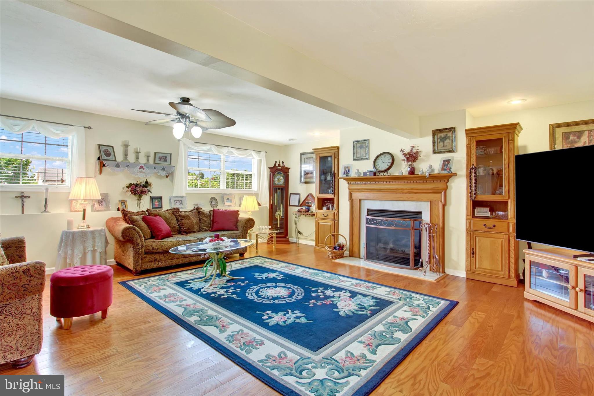 BERMUDIAN SPRINGS - Residential