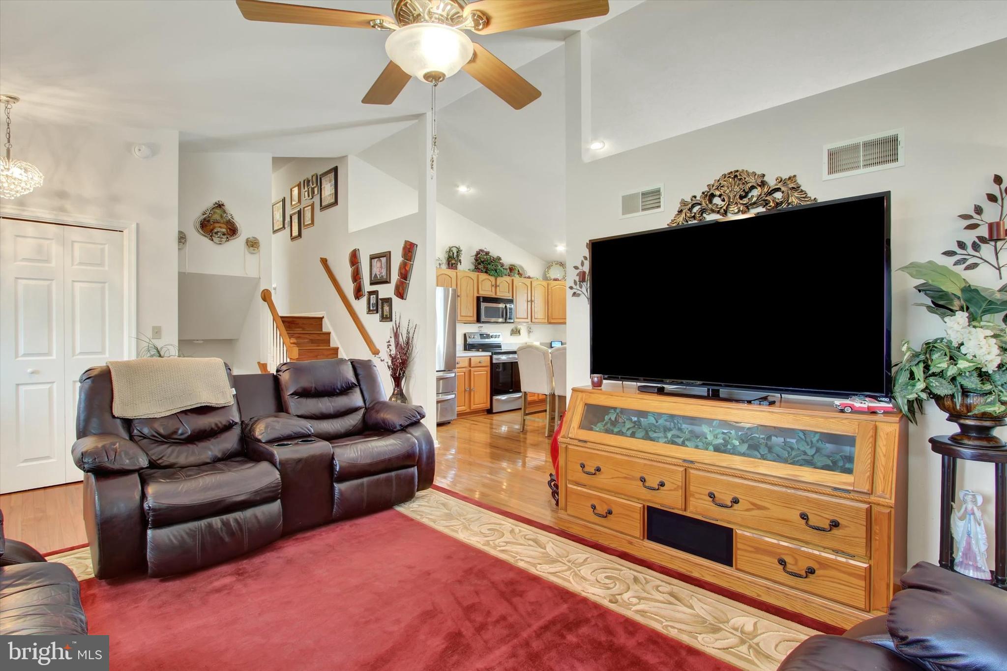 BERMUDIAN SPRINGS - Residential