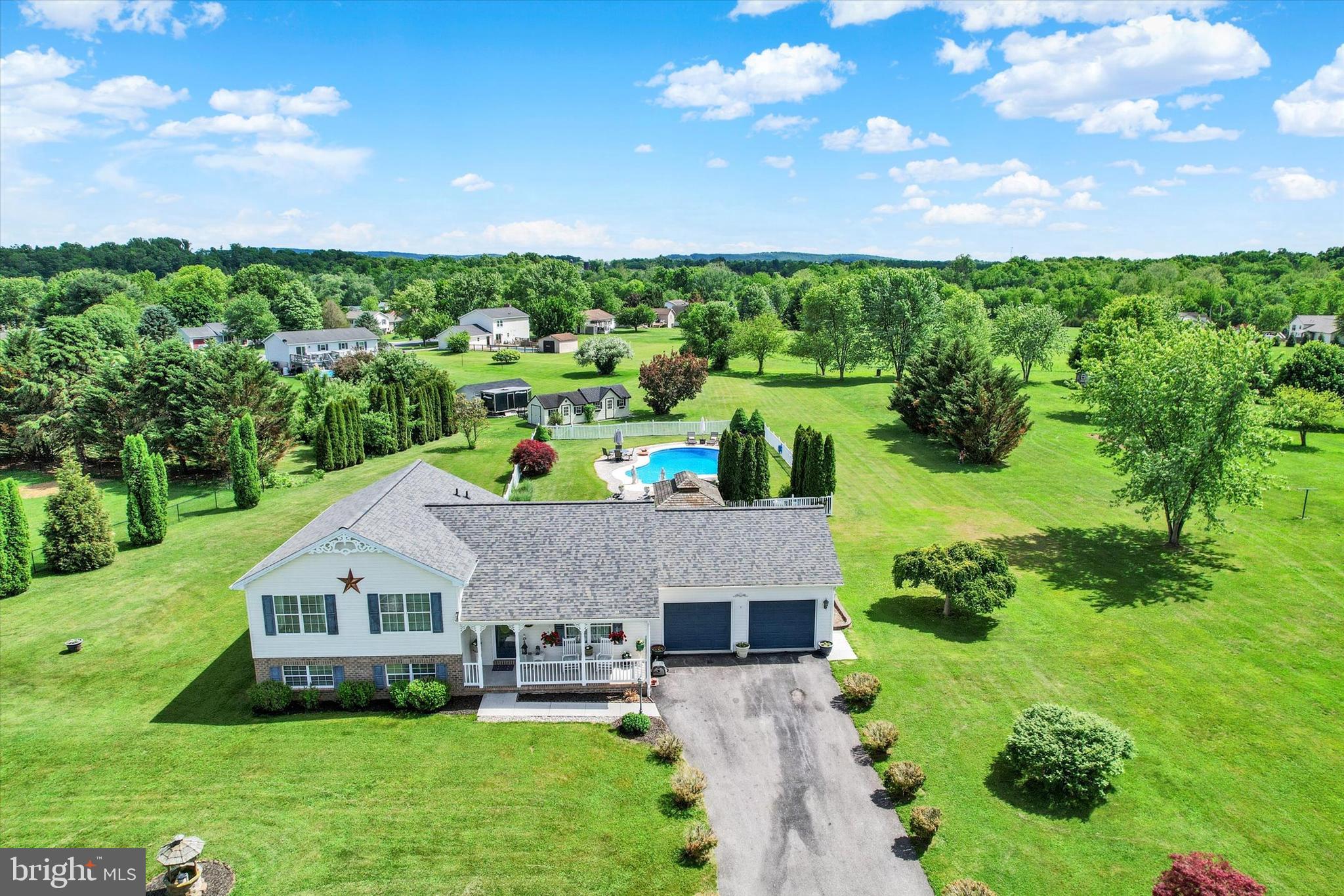 BERMUDIAN SPRINGS - Residential