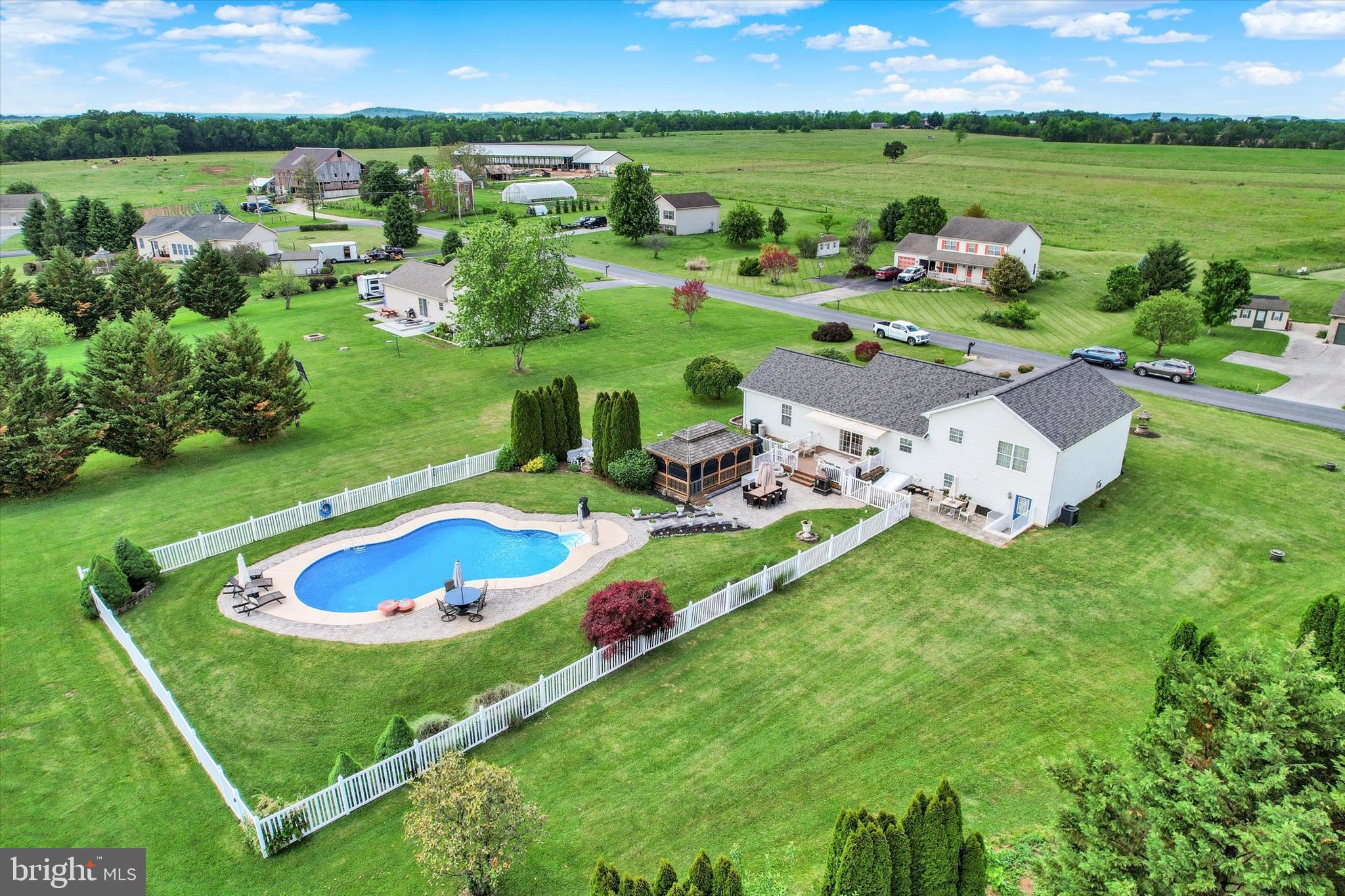 BERMUDIAN SPRINGS - Residential