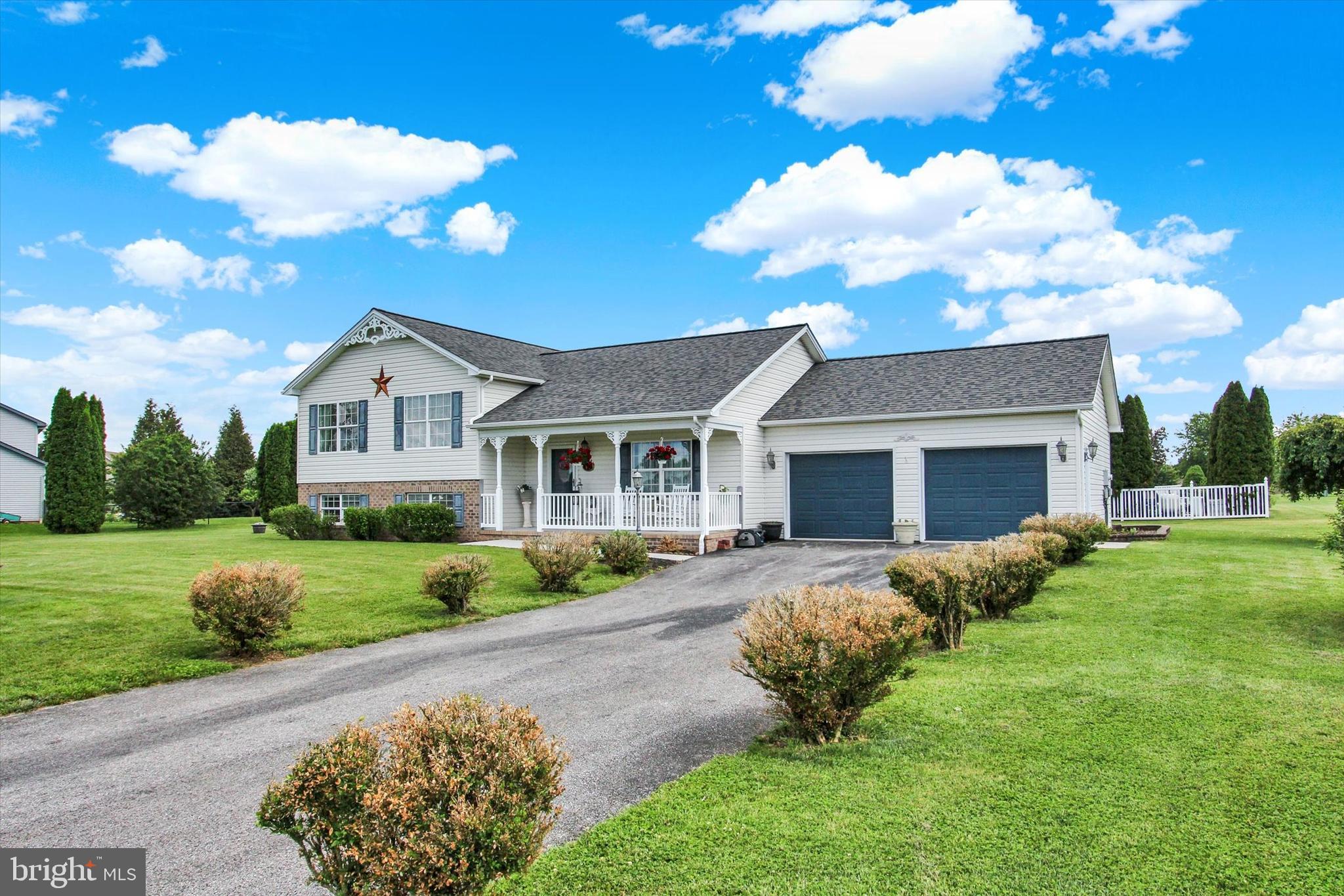 BERMUDIAN SPRINGS - Residential