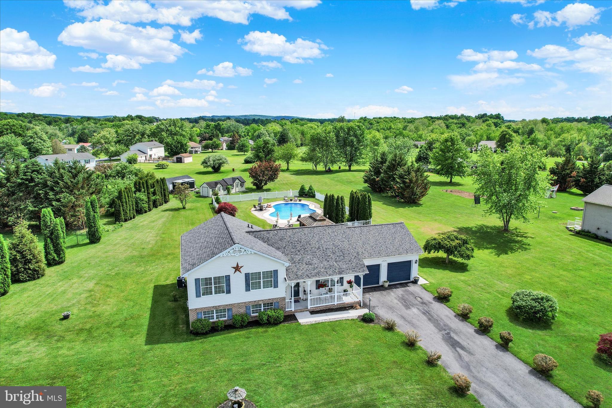 BERMUDIAN SPRINGS - Residential