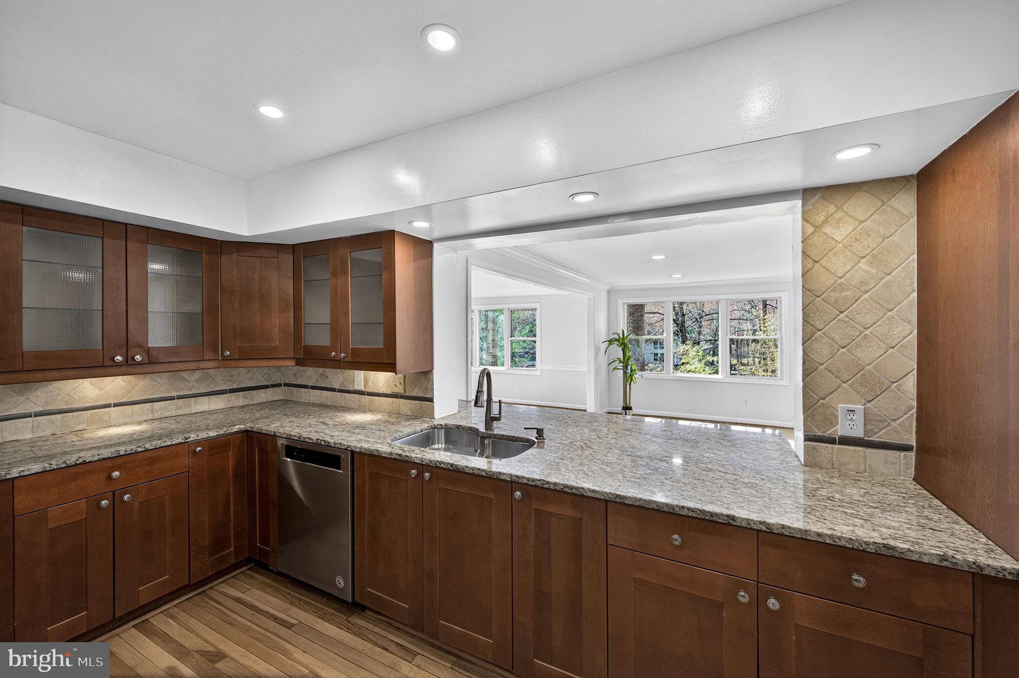 EAST GATE OF POTOMAC - Residential