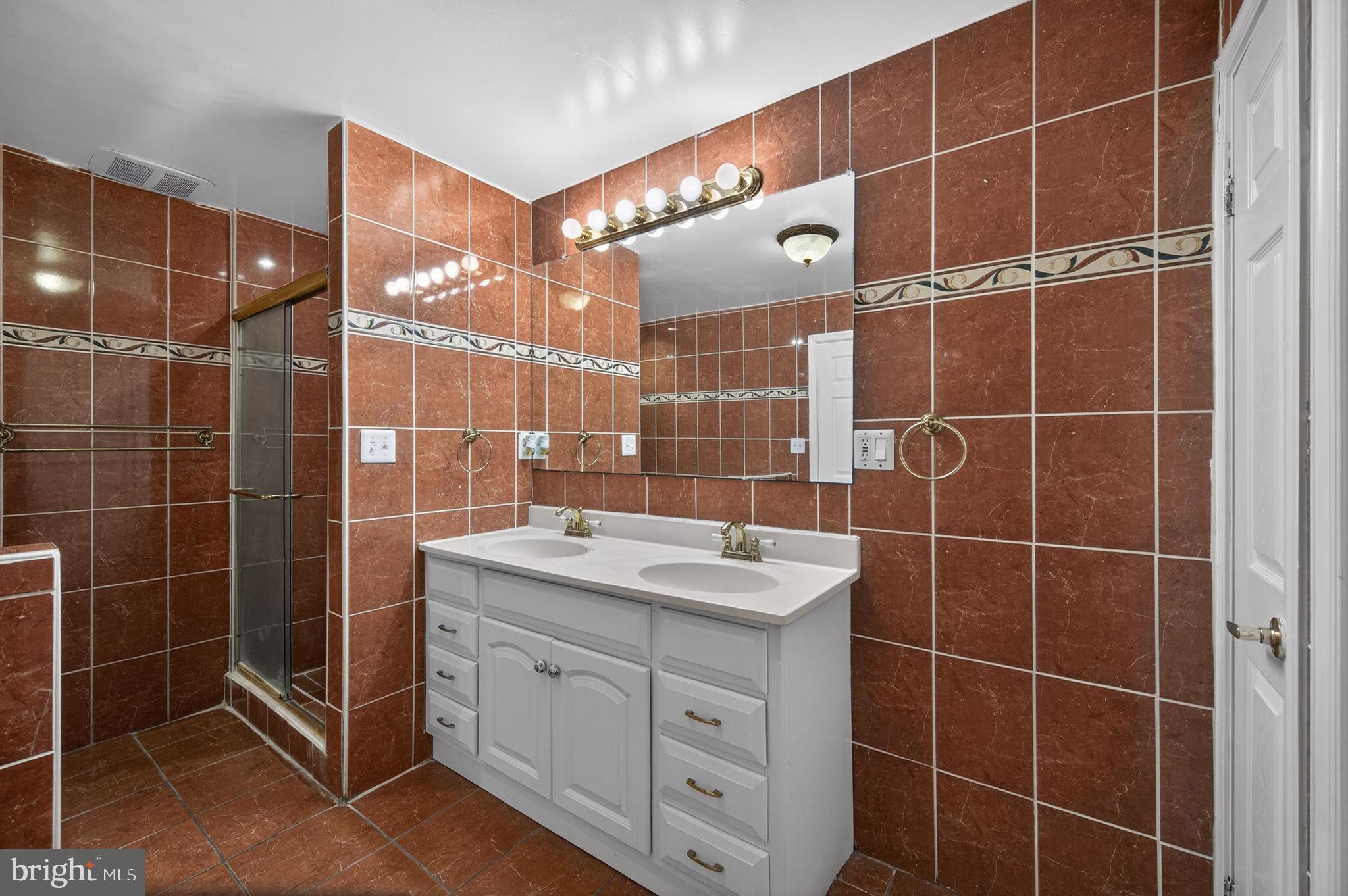 EAST GATE OF POTOMAC - Residential