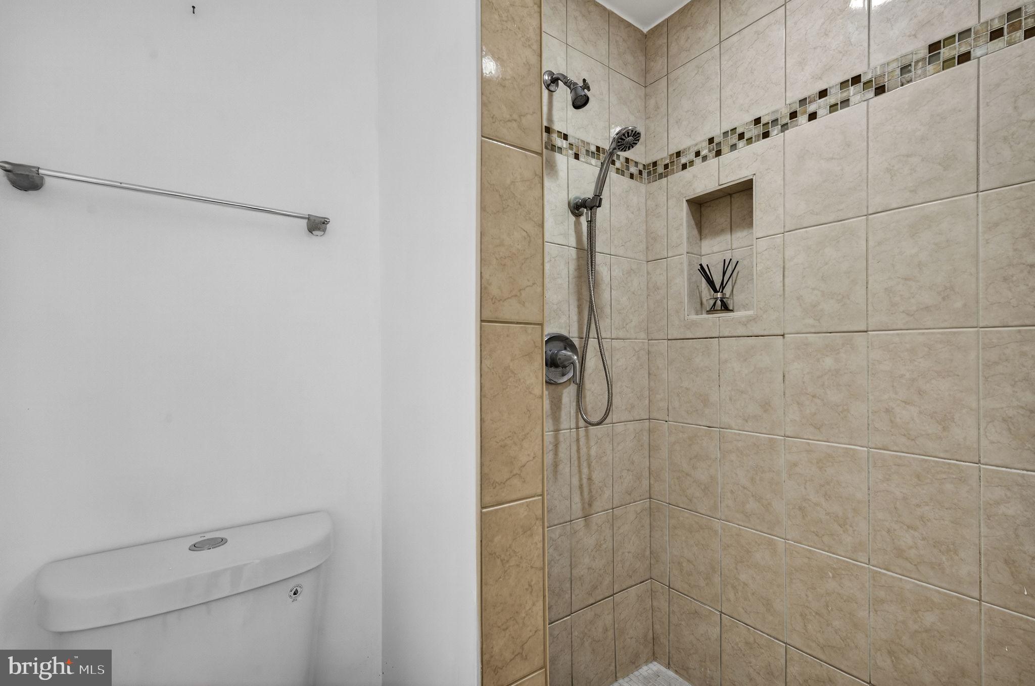 EAST GATE OF POTOMAC - Residential