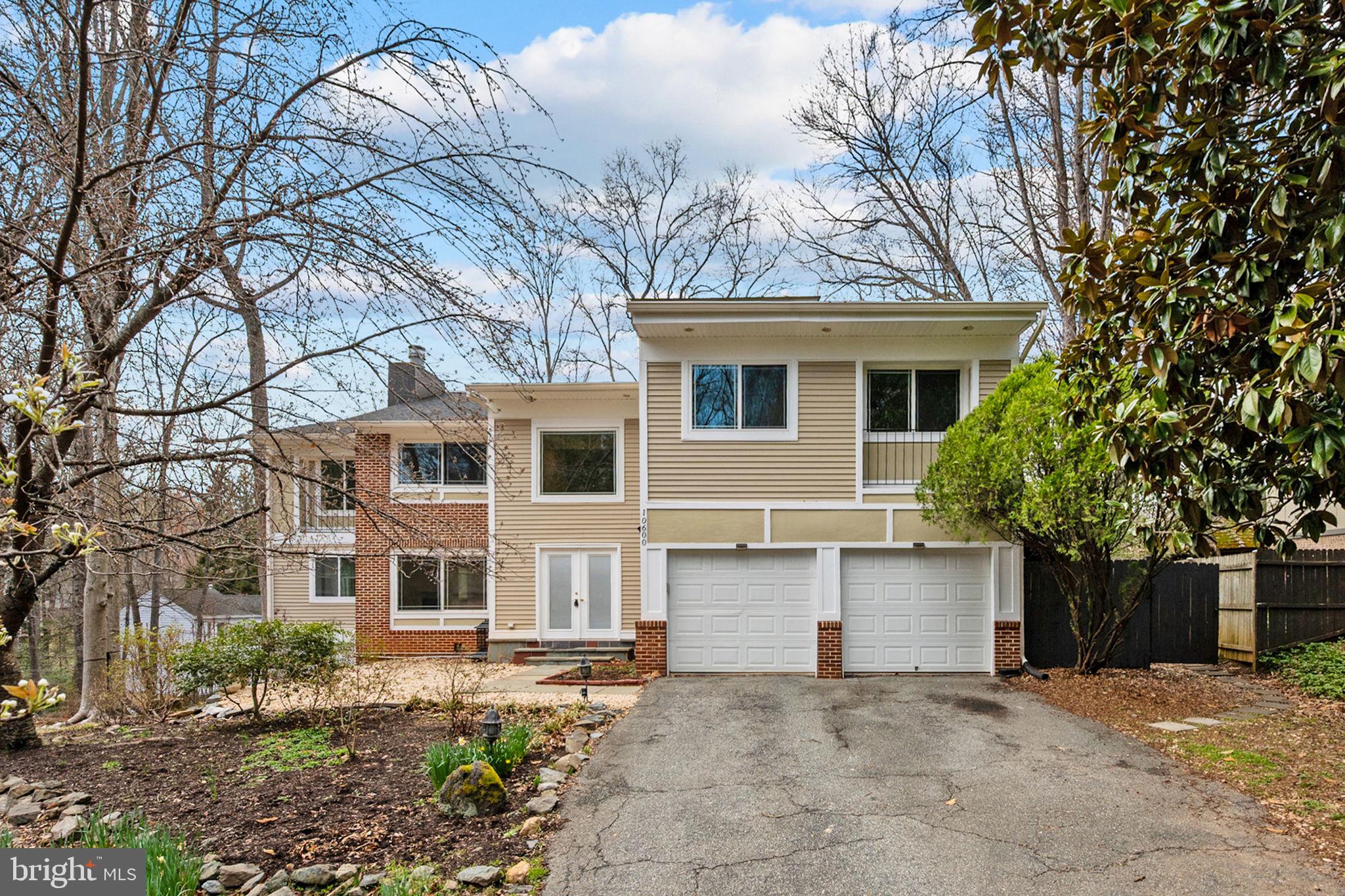 EAST GATE OF POTOMAC - Residential