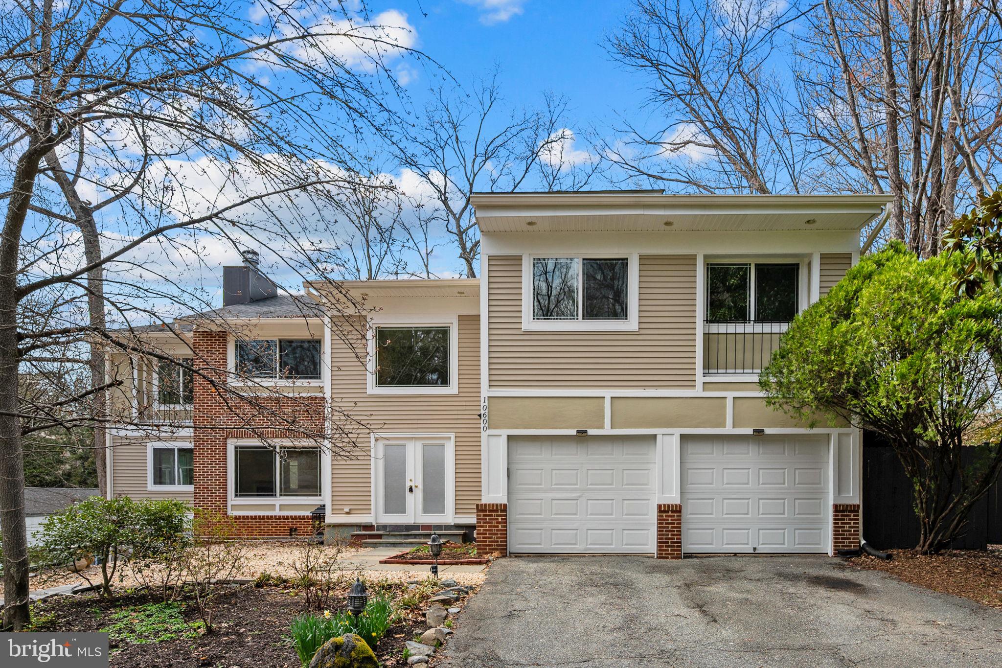 EAST GATE OF POTOMAC - Residential