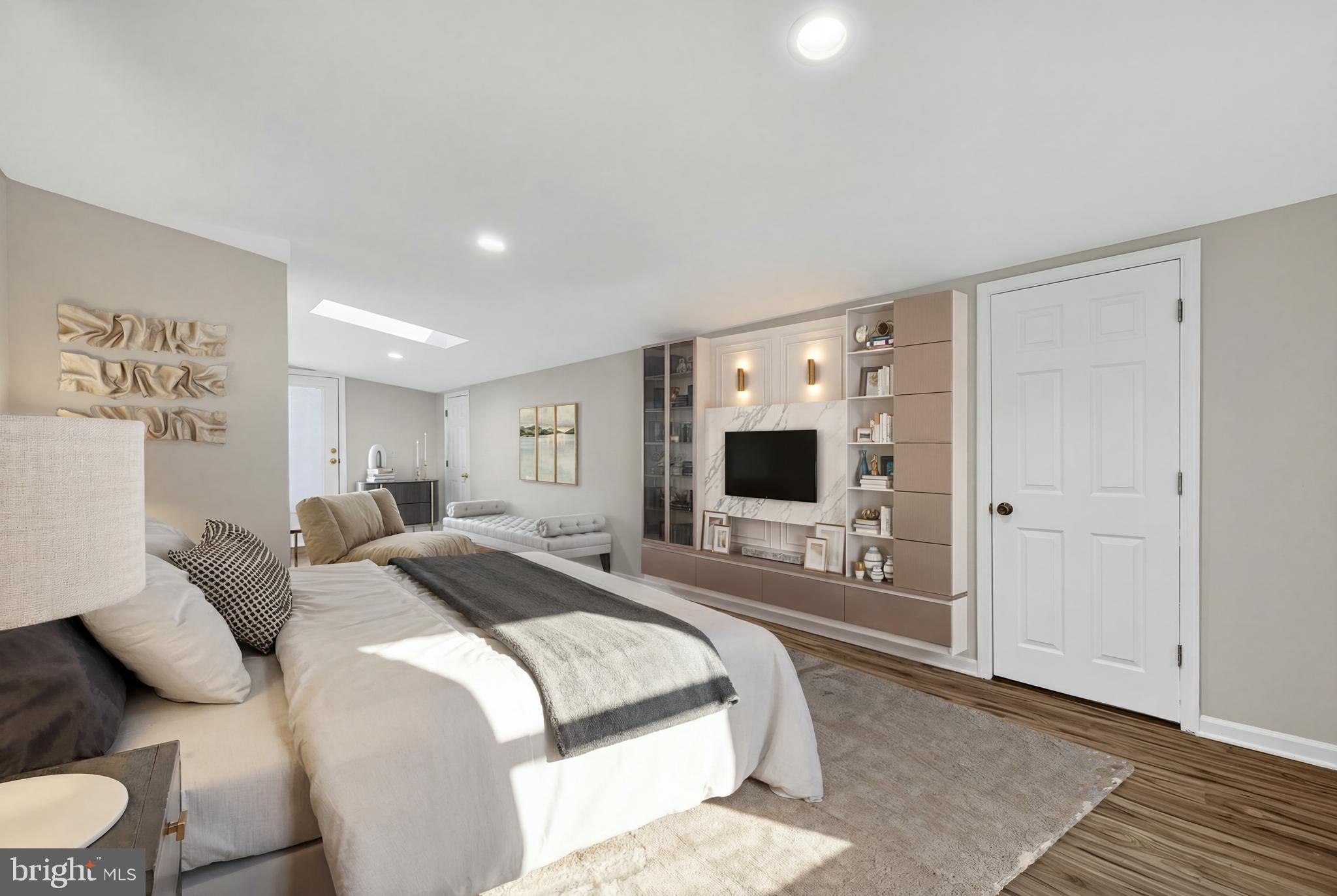 EAST GATE OF POTOMAC - Residential