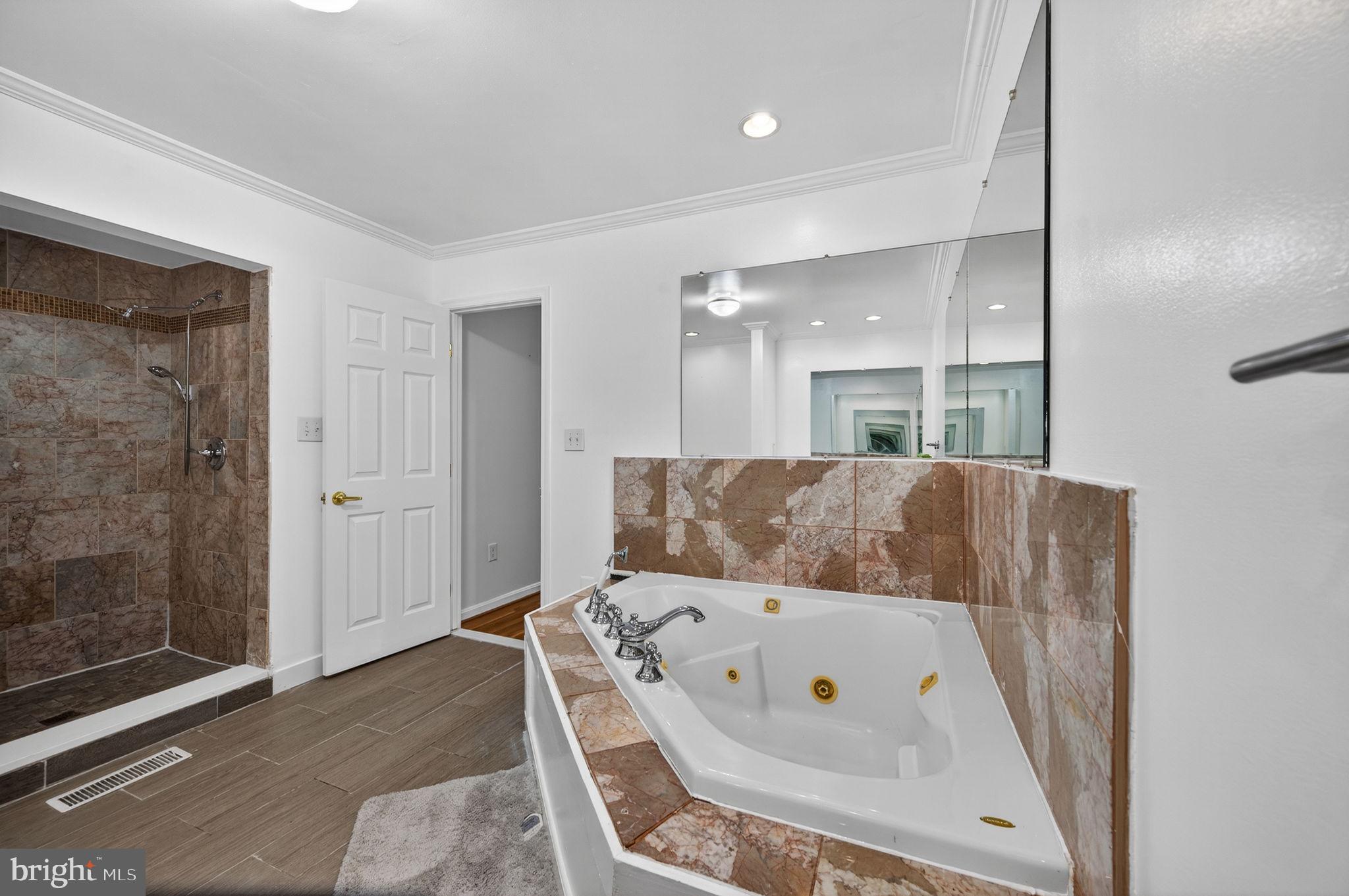 EAST GATE OF POTOMAC - Residential