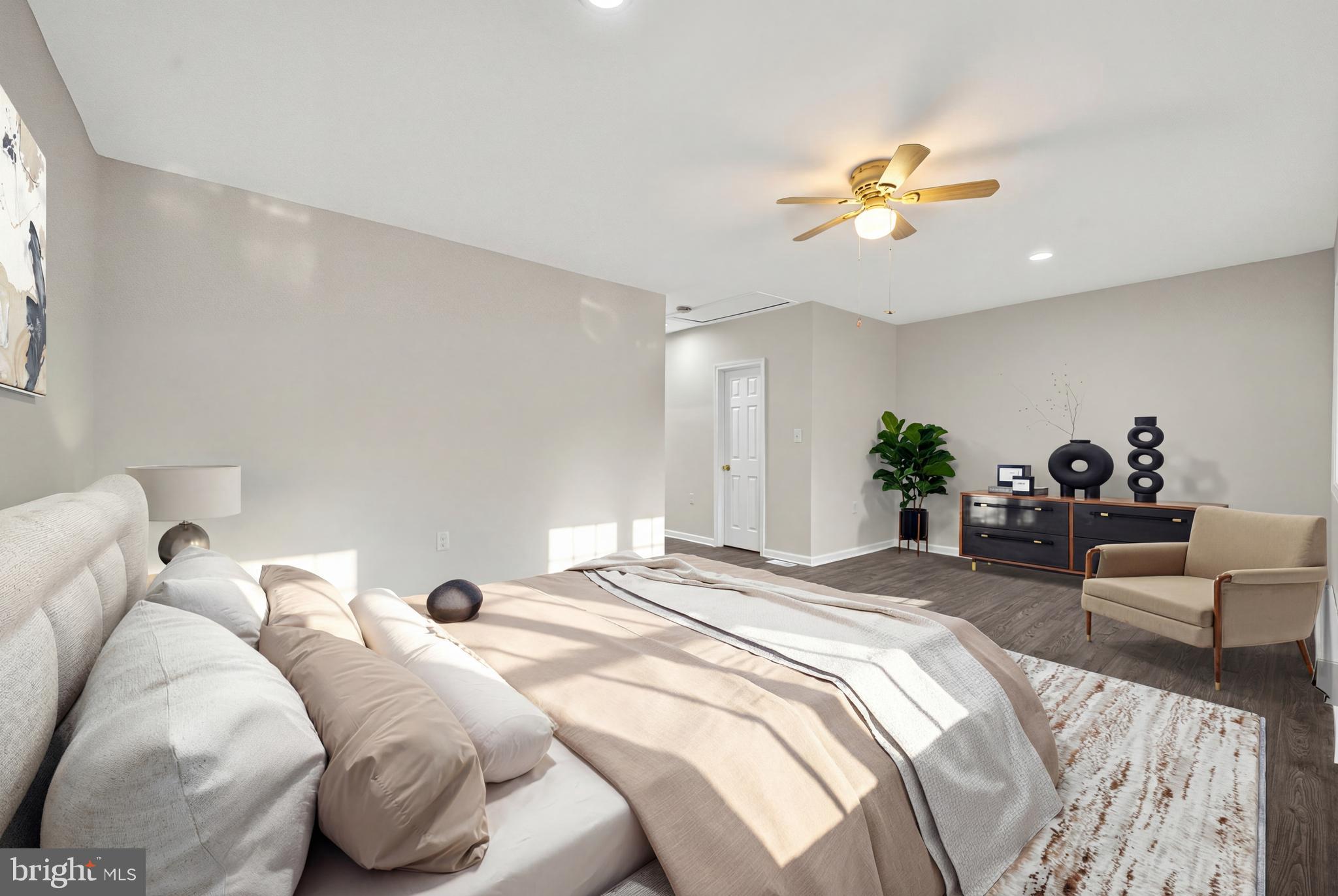 EAST GATE OF POTOMAC - Residential