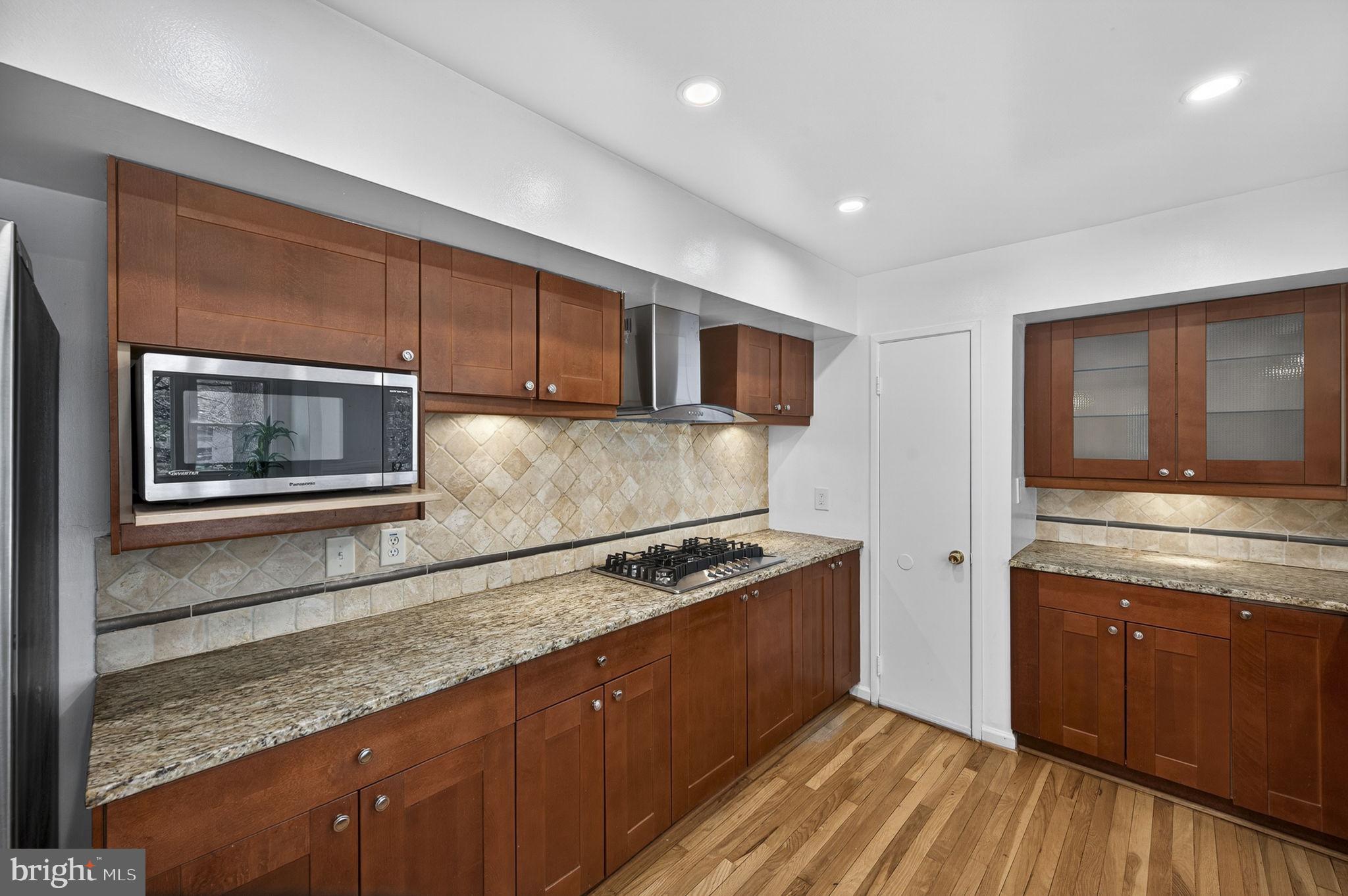 EAST GATE OF POTOMAC - Residential