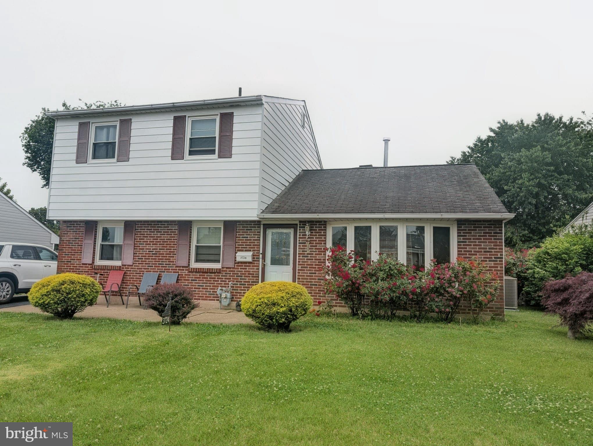 3724 DEVONSHIRE PLACE