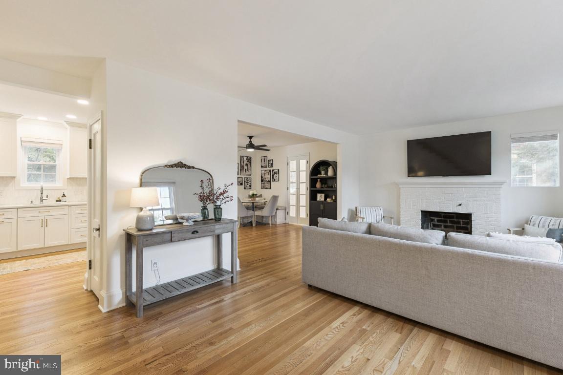 425 N NORWOOD STREET