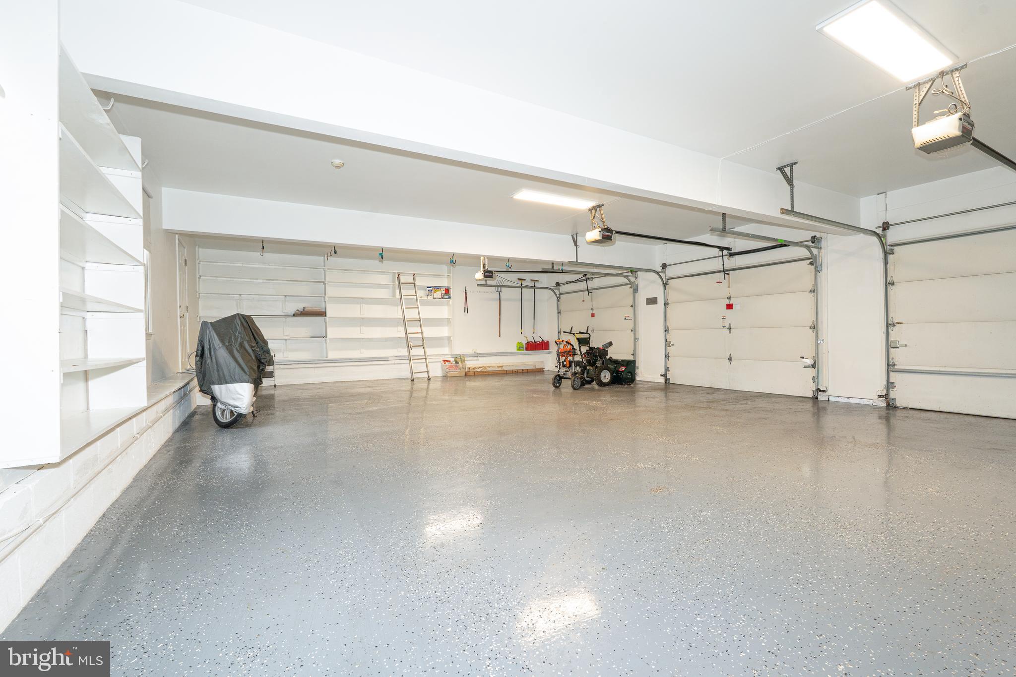 ADVOCATE HILL FARMS - Residential