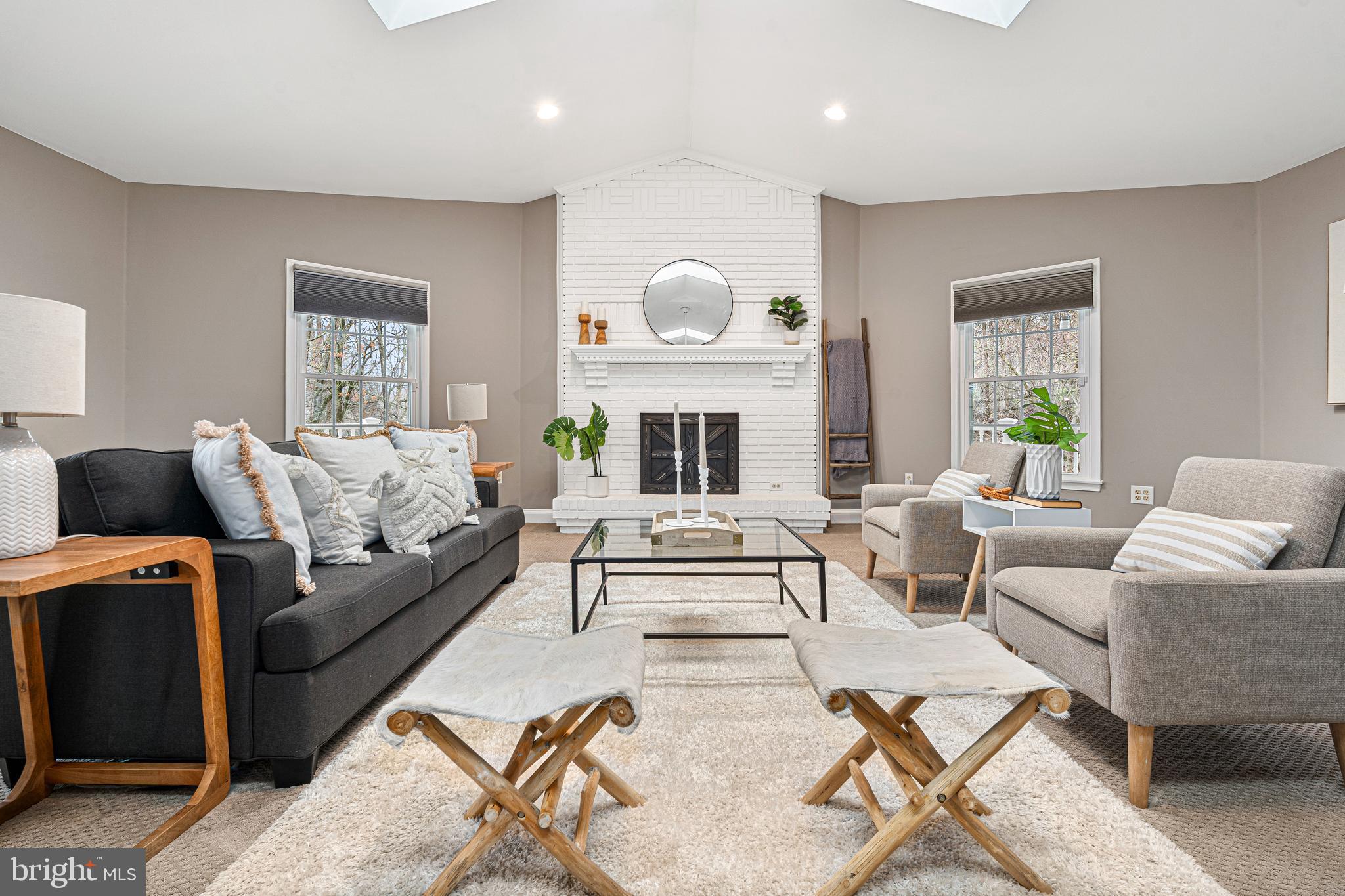 ADVOCATE HILL FARMS - Residential