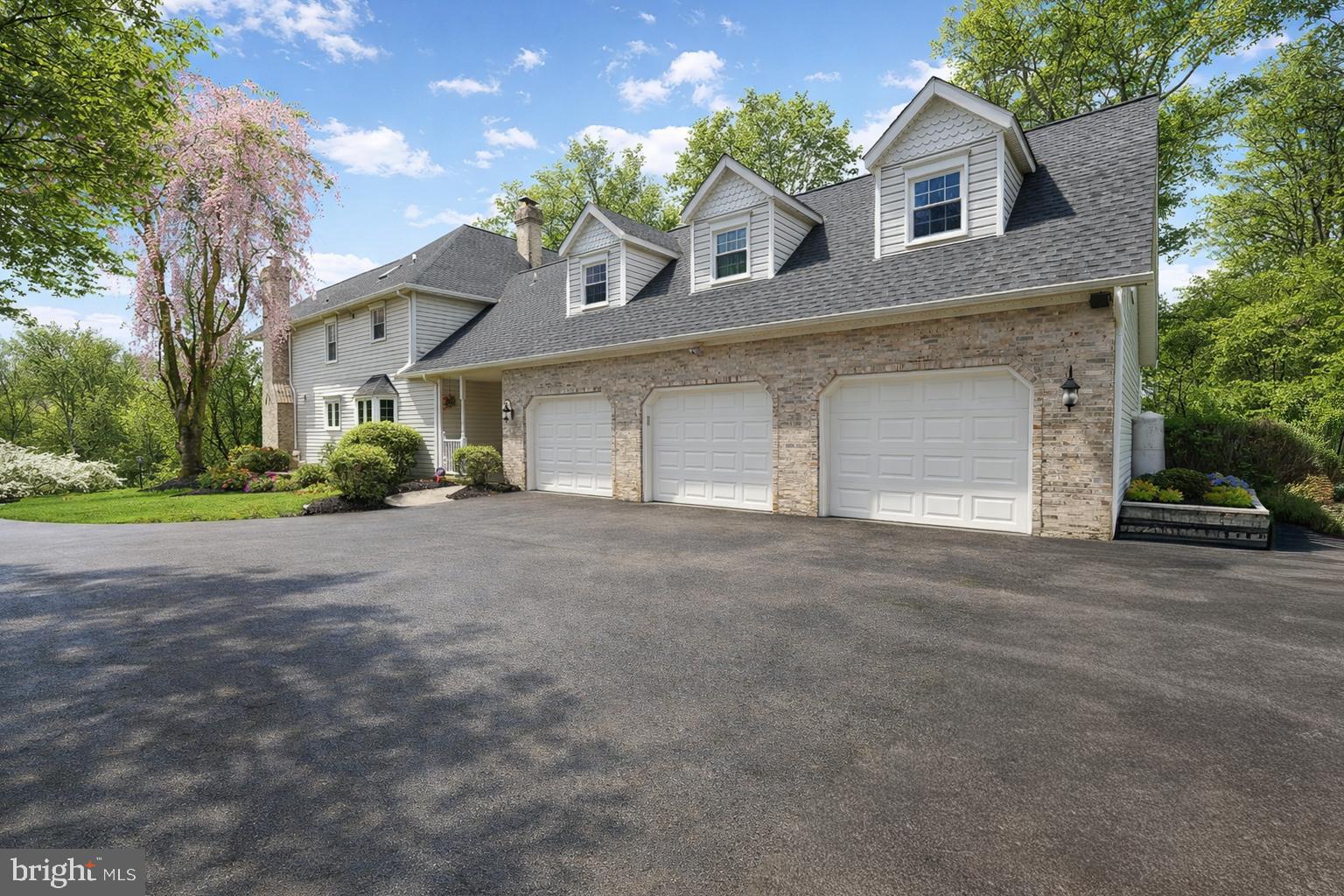 ADVOCATE HILL FARMS - Residential