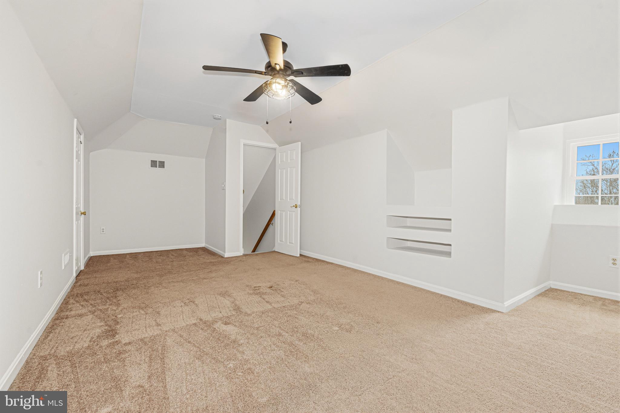 ADVOCATE HILL FARMS - Residential