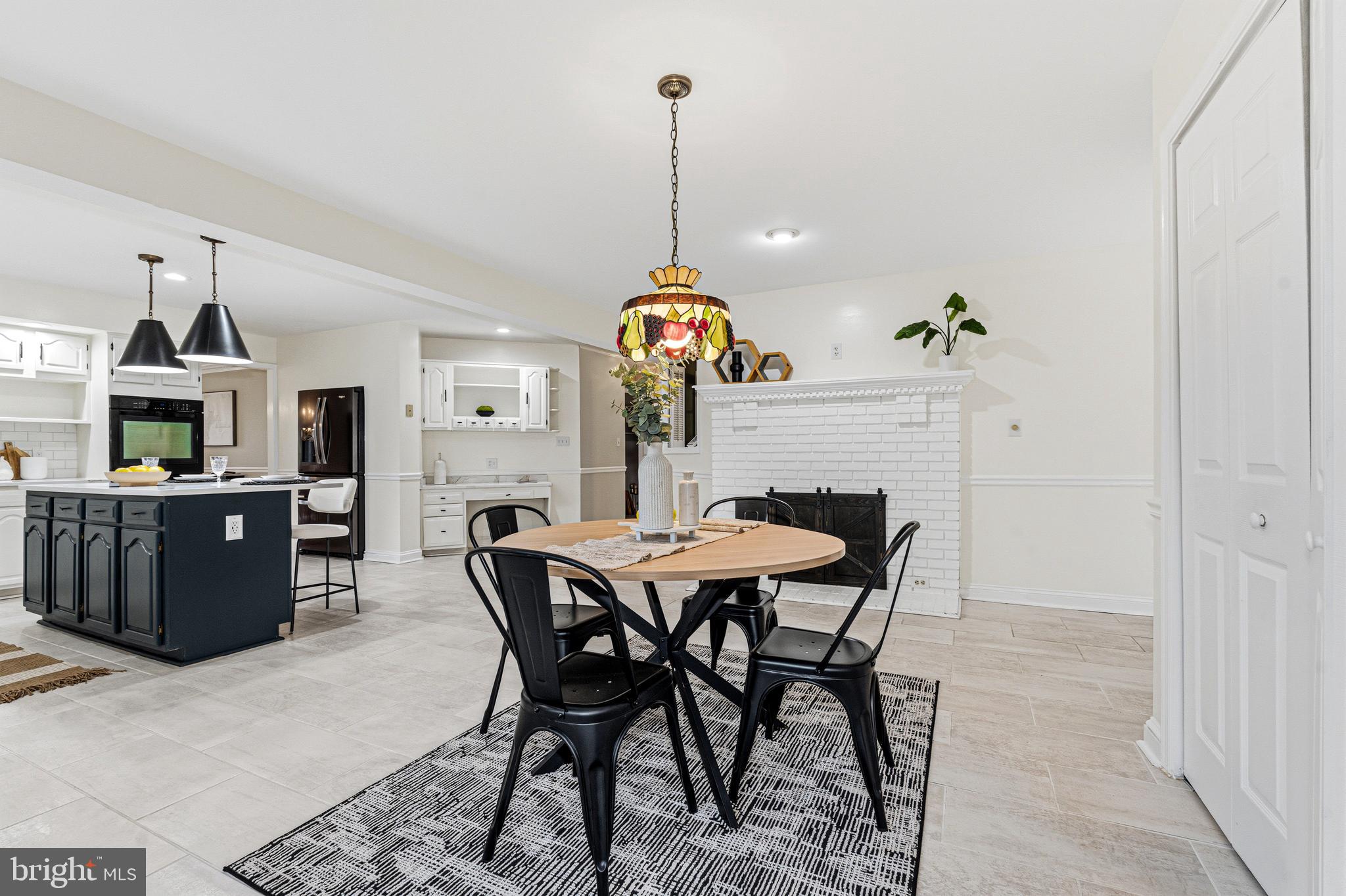 ADVOCATE HILL FARMS - Residential