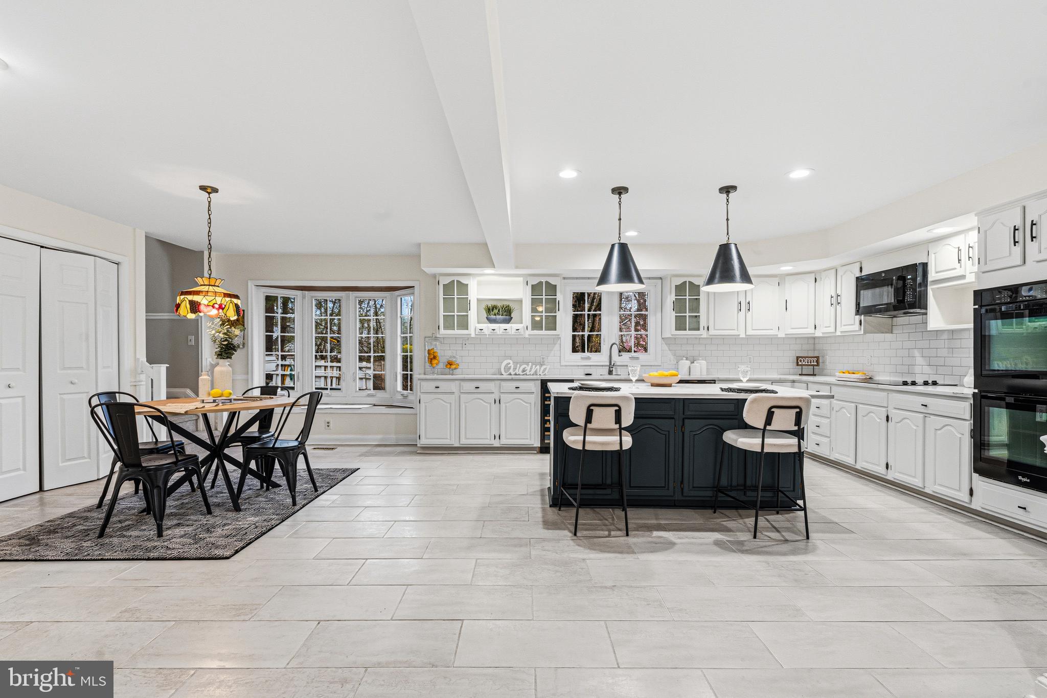 ADVOCATE HILL FARMS - Residential