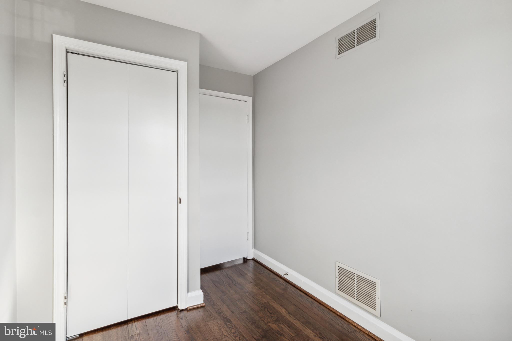 MEDFIELD - Residential