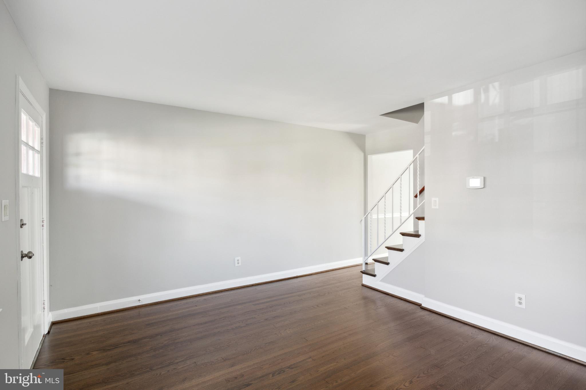 MEDFIELD - Residential