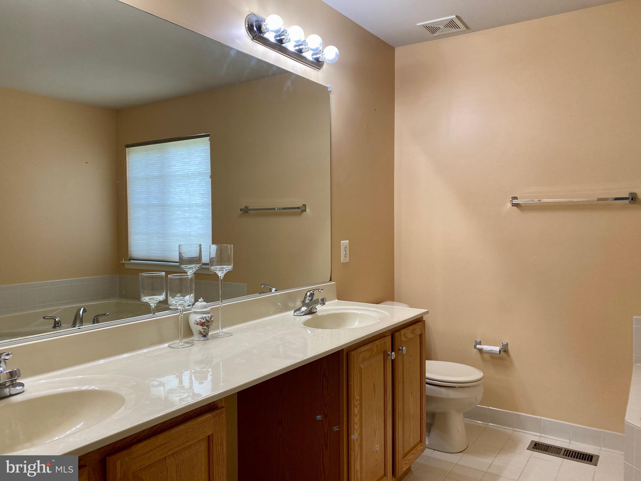 MONMOUTH MEADOWS - Residential