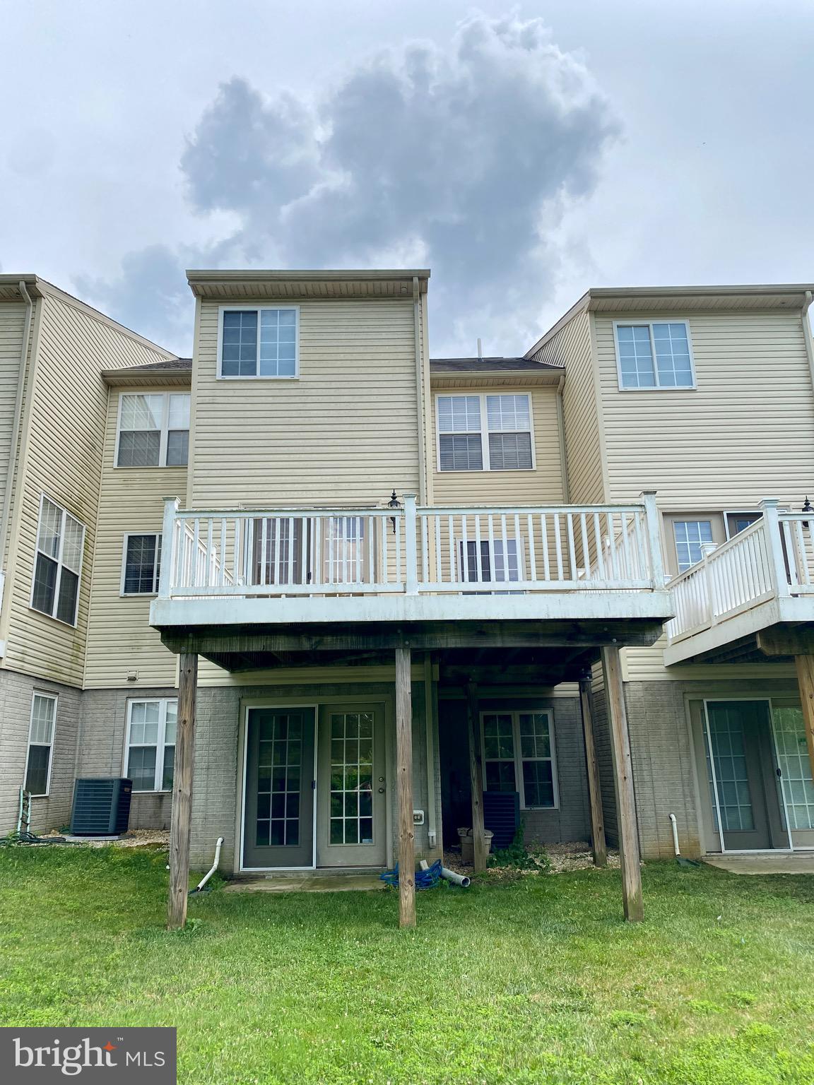 MONMOUTH MEADOWS - Residential