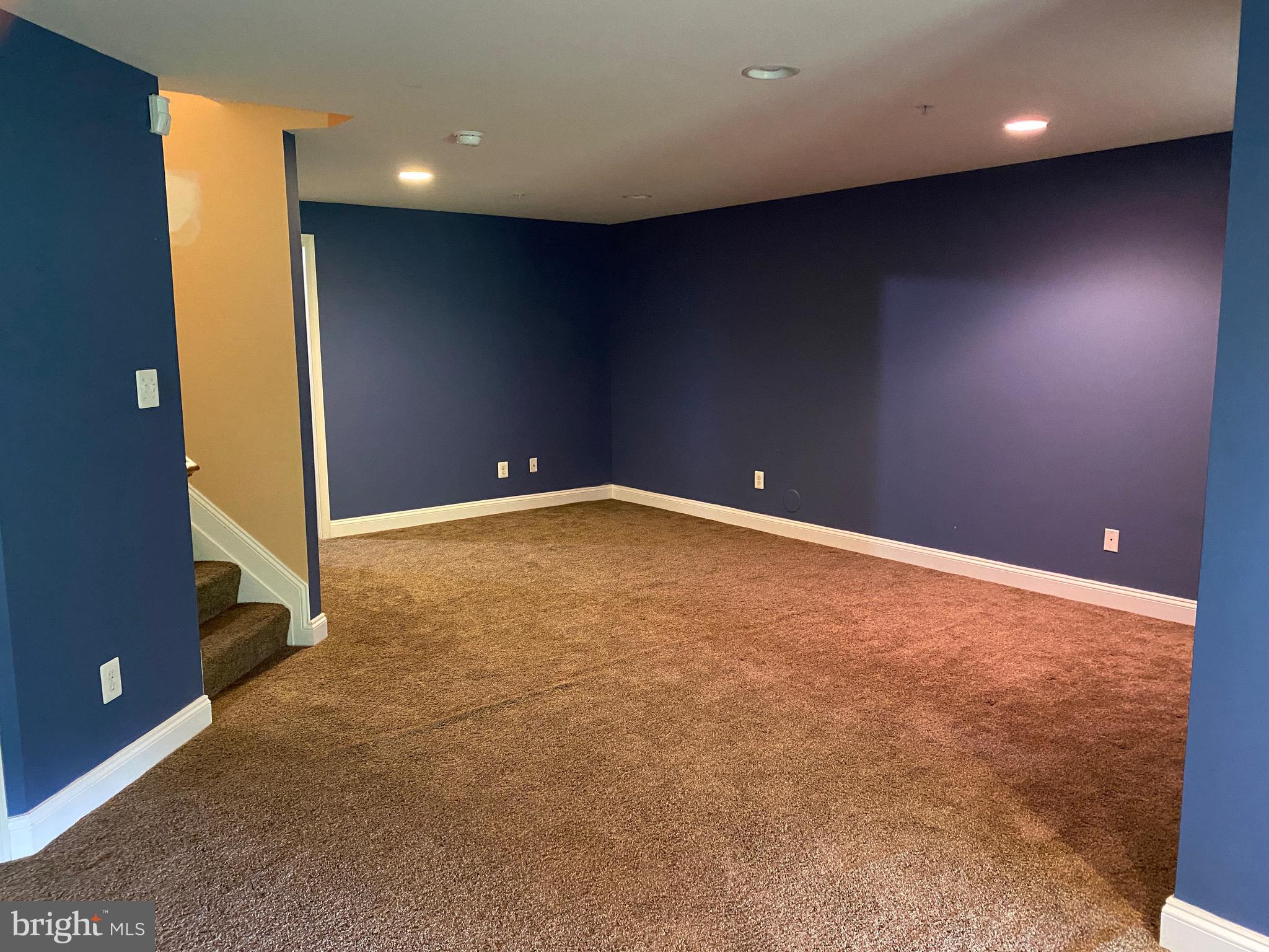 MONMOUTH MEADOWS - Residential