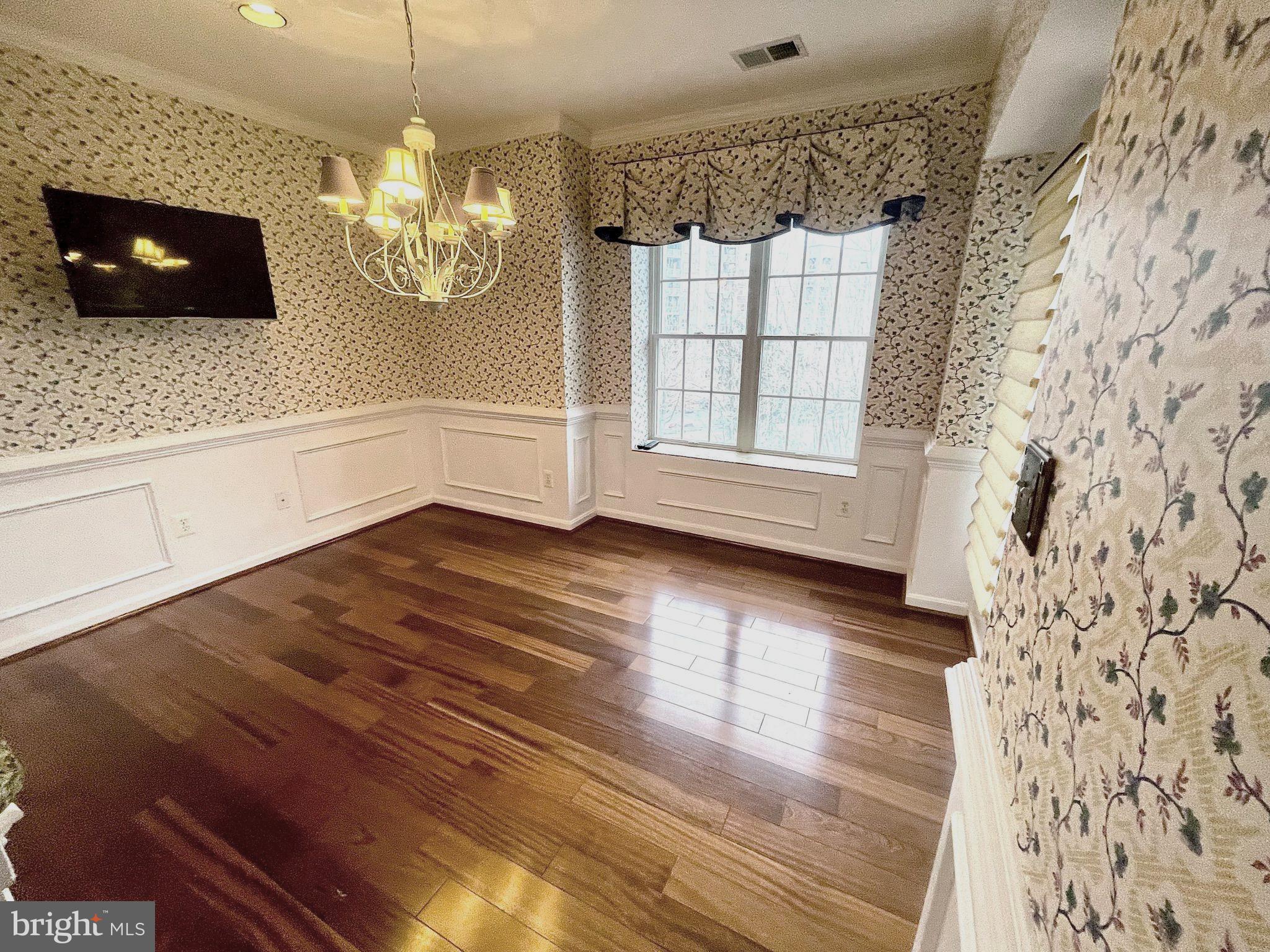 ROSSLARE RIDGE - Residential