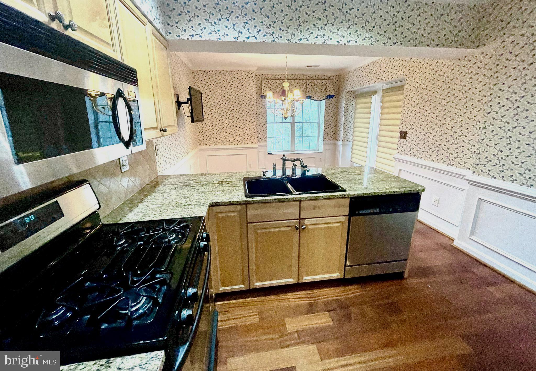 ROSSLARE RIDGE - Residential