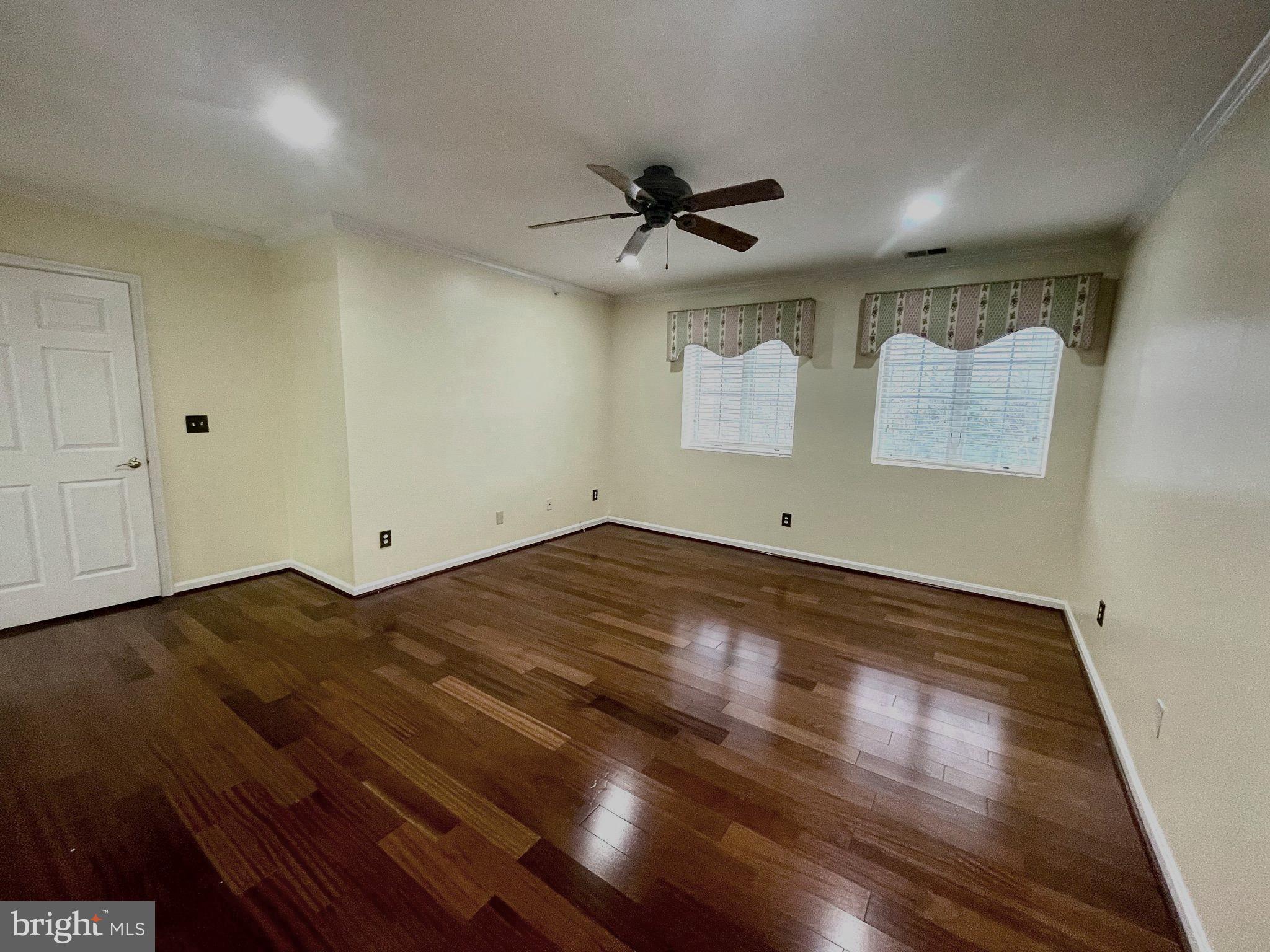 ROSSLARE RIDGE - Residential