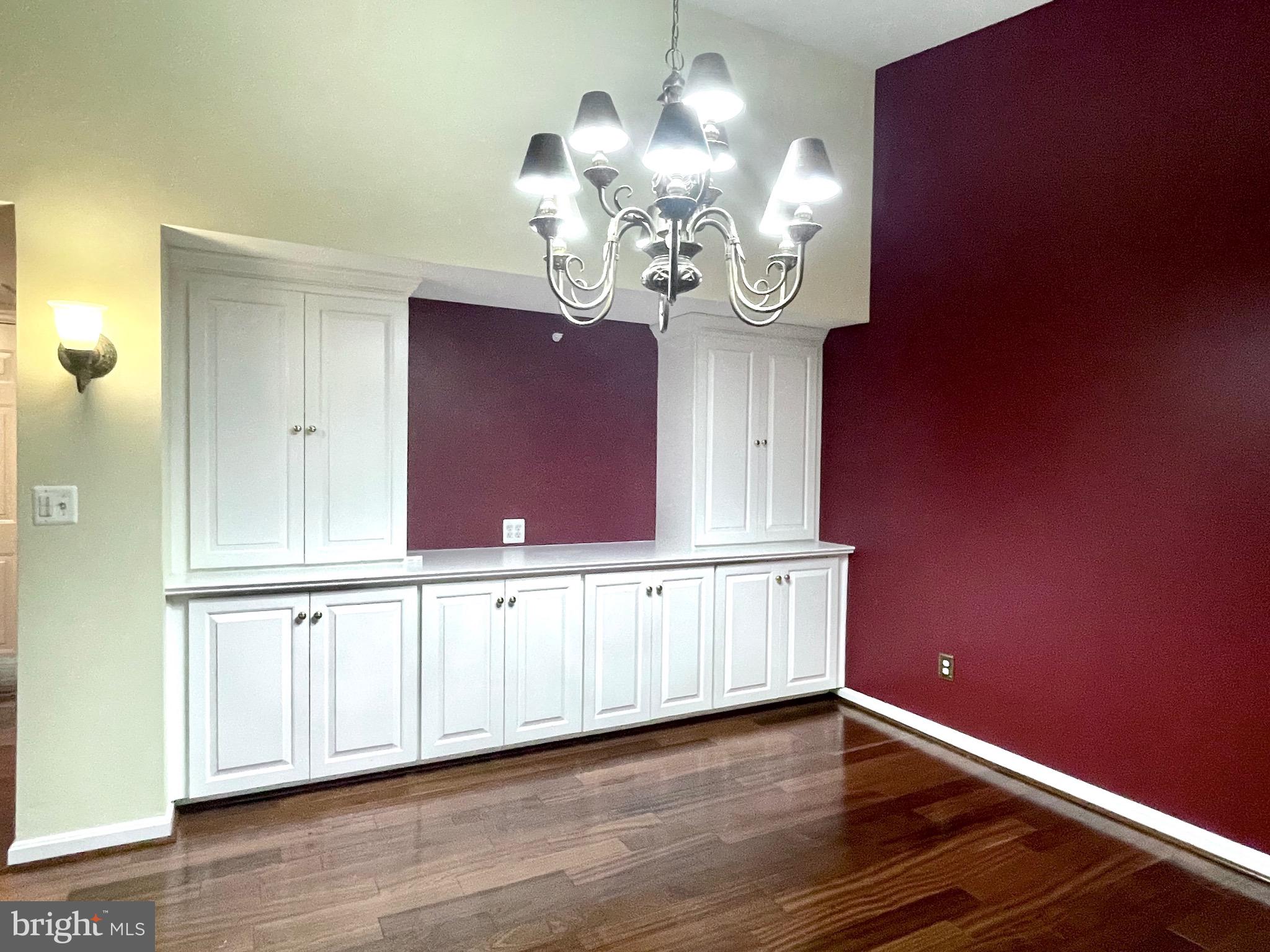 ROSSLARE RIDGE - Residential