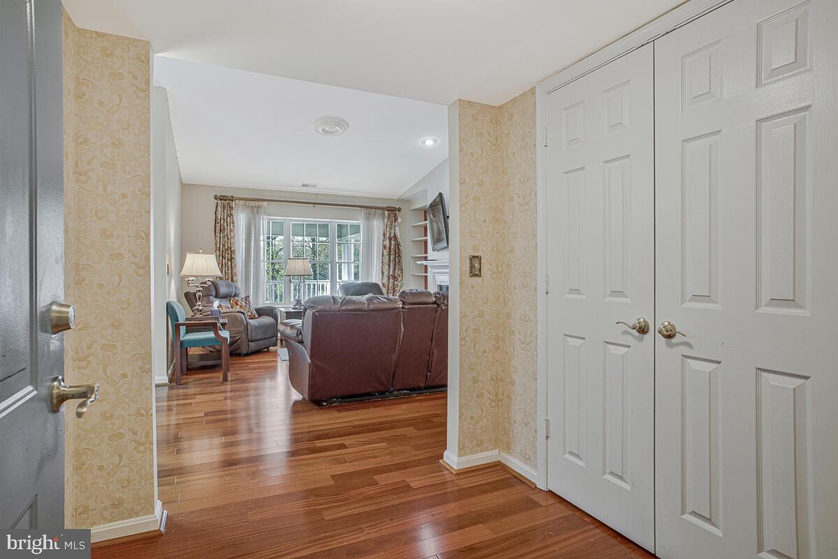 ROSSLARE RIDGE - Residential