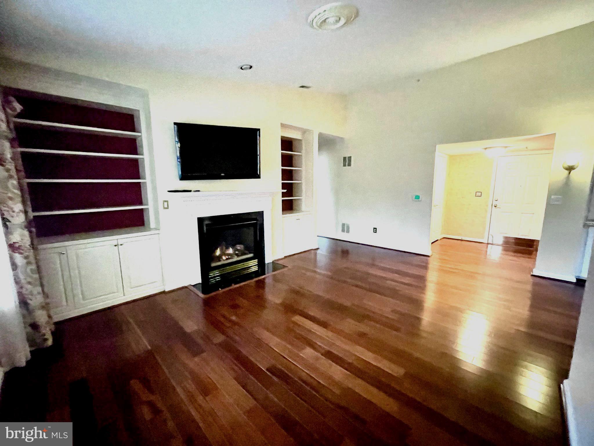 ROSSLARE RIDGE - Residential