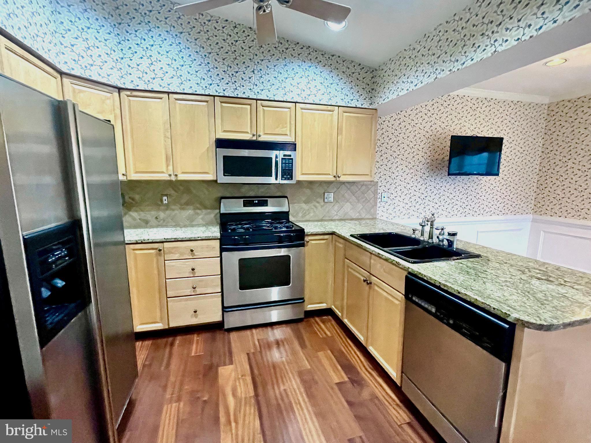 ROSSLARE RIDGE - Residential