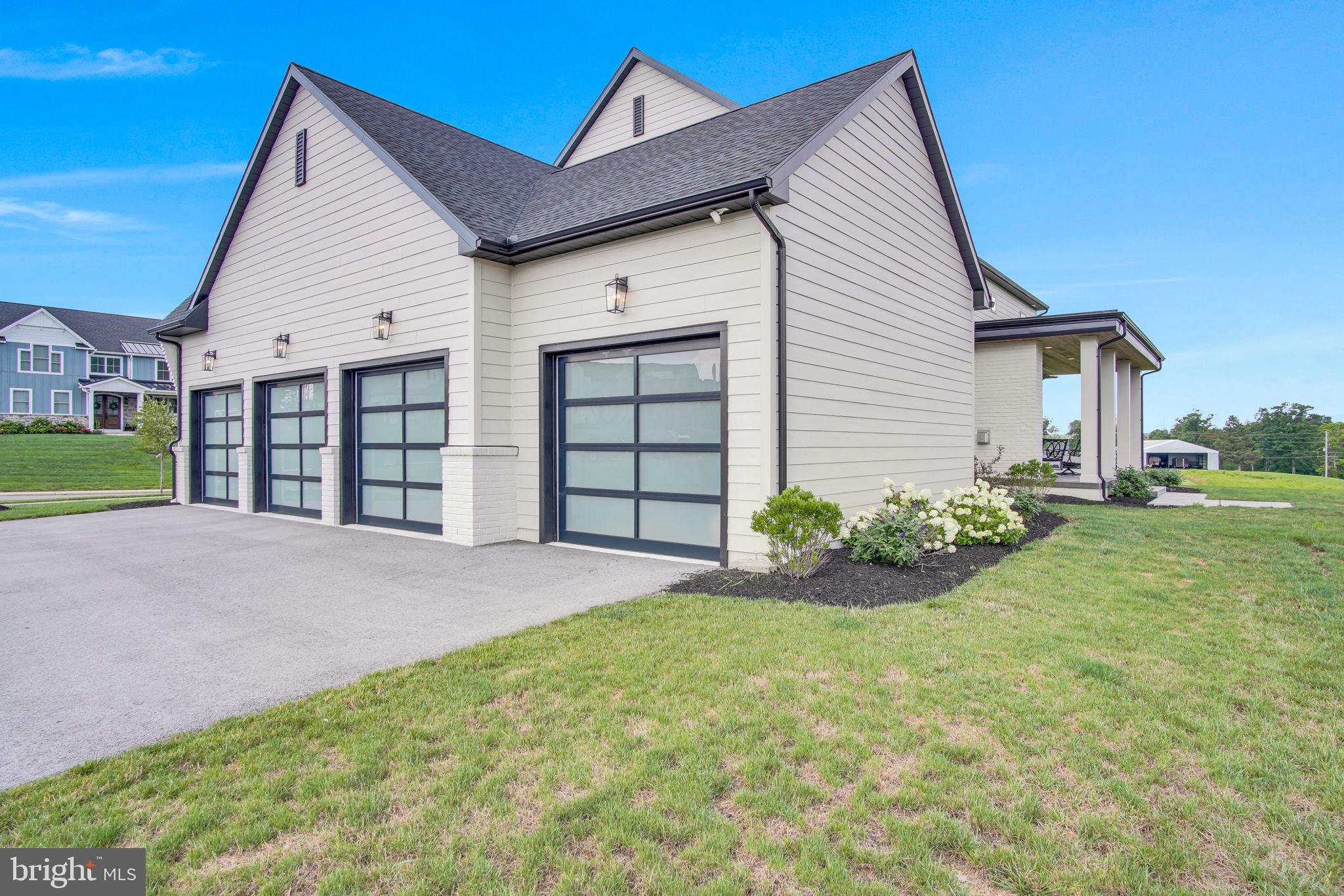 8 SAILFISH DRIVE