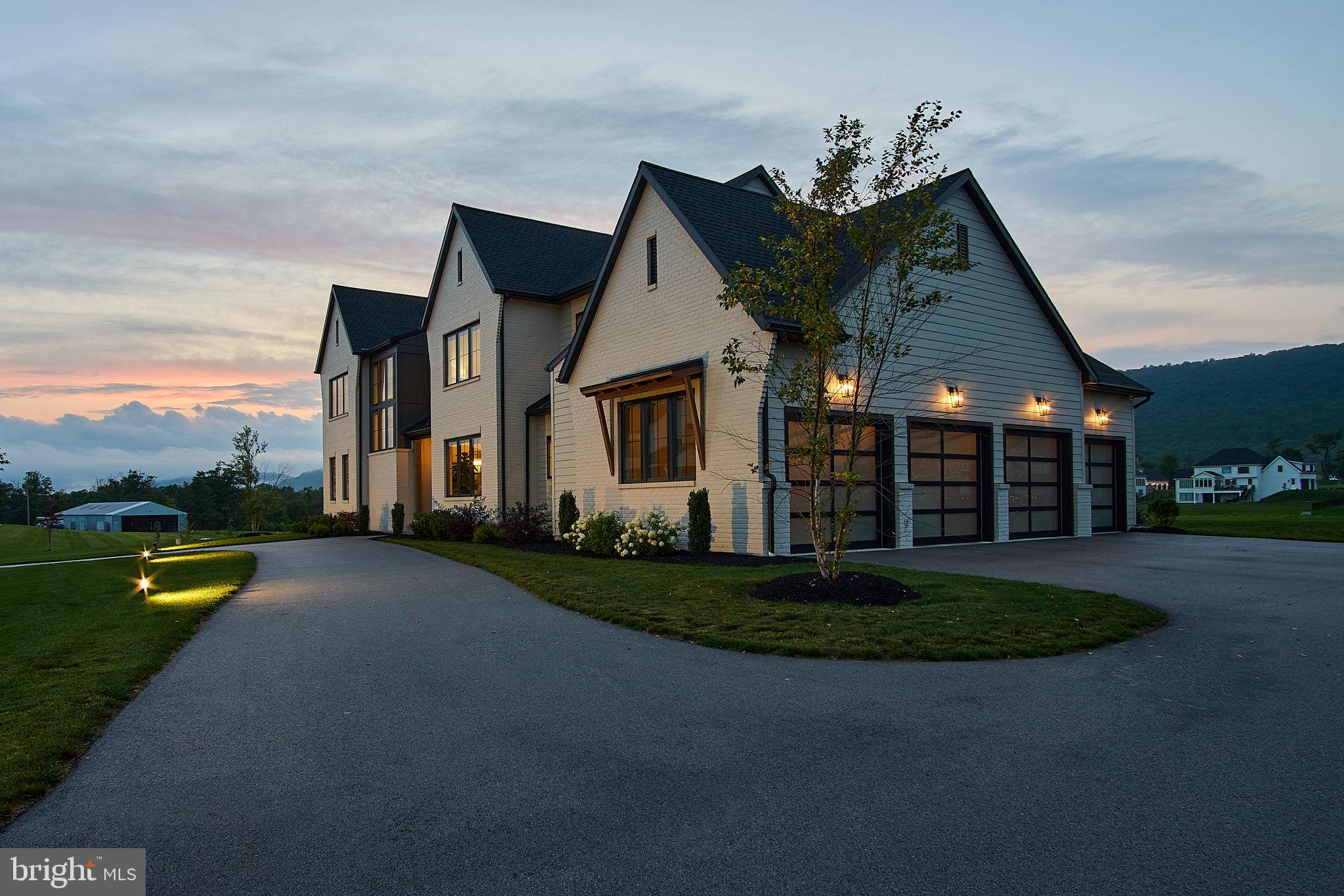 8 SAILFISH DRIVE