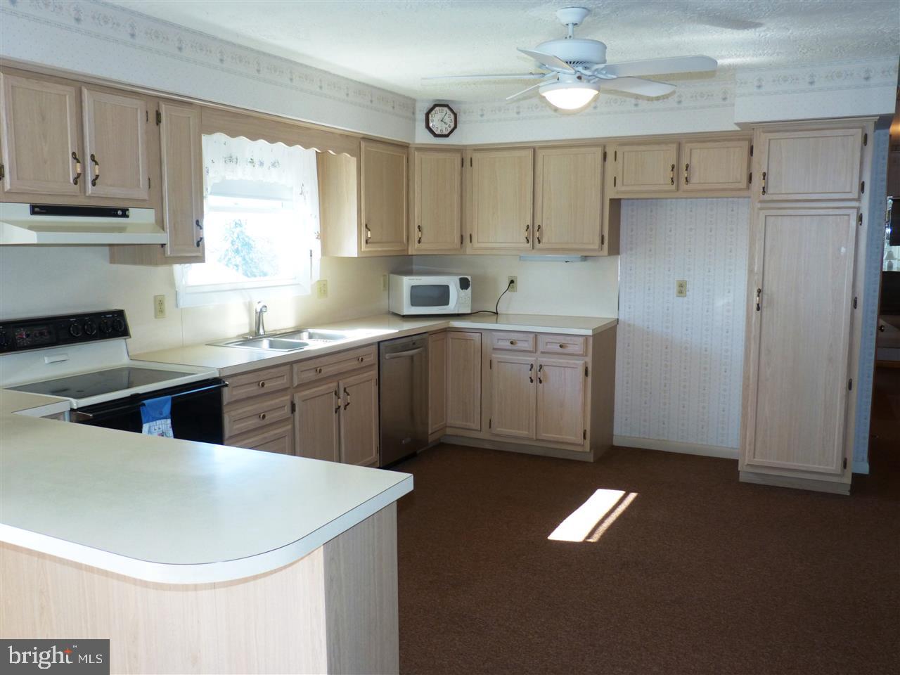 COLONIAL HEIGHTS - Residential