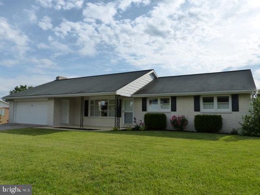 Immaculate well cared for rancher with a 1st floor living room & a family room. Open floor plan with exceptionally large kitchen that a chef would enjoy. Lower level boasts extra large Rec Room with direct walkout to a patio and rear yard. Lots of windows in basement making it seem it is above grade. A home of a total 4032 sq. ft. making possibilities endless!