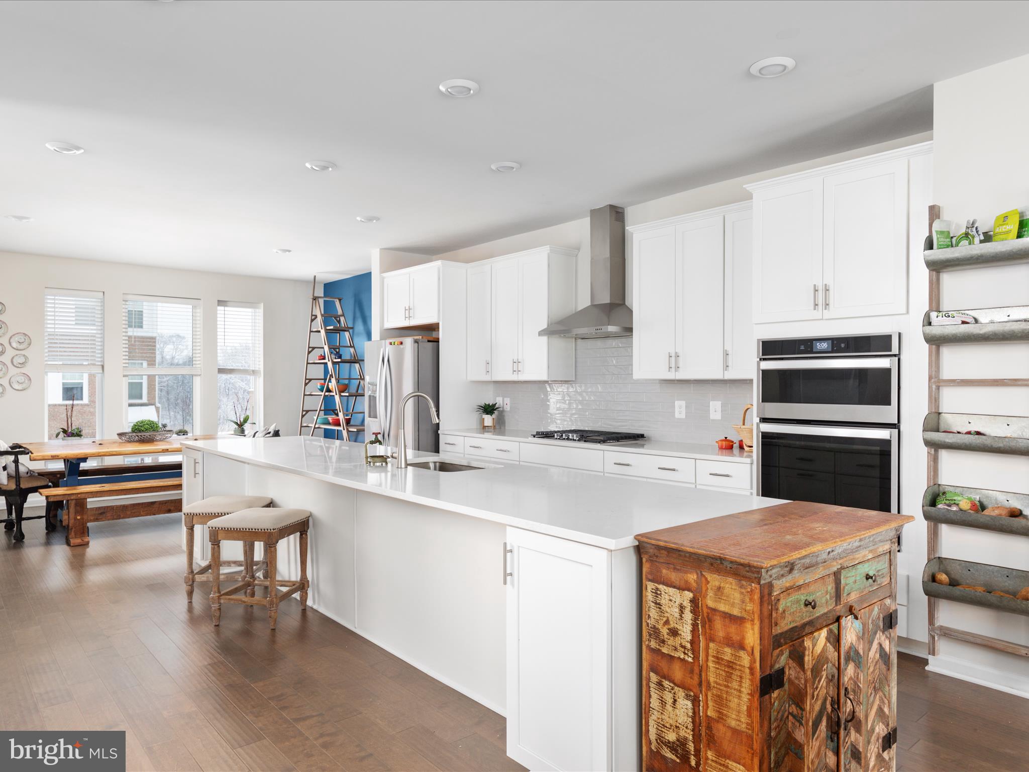 GOOSE CREEK - Residential