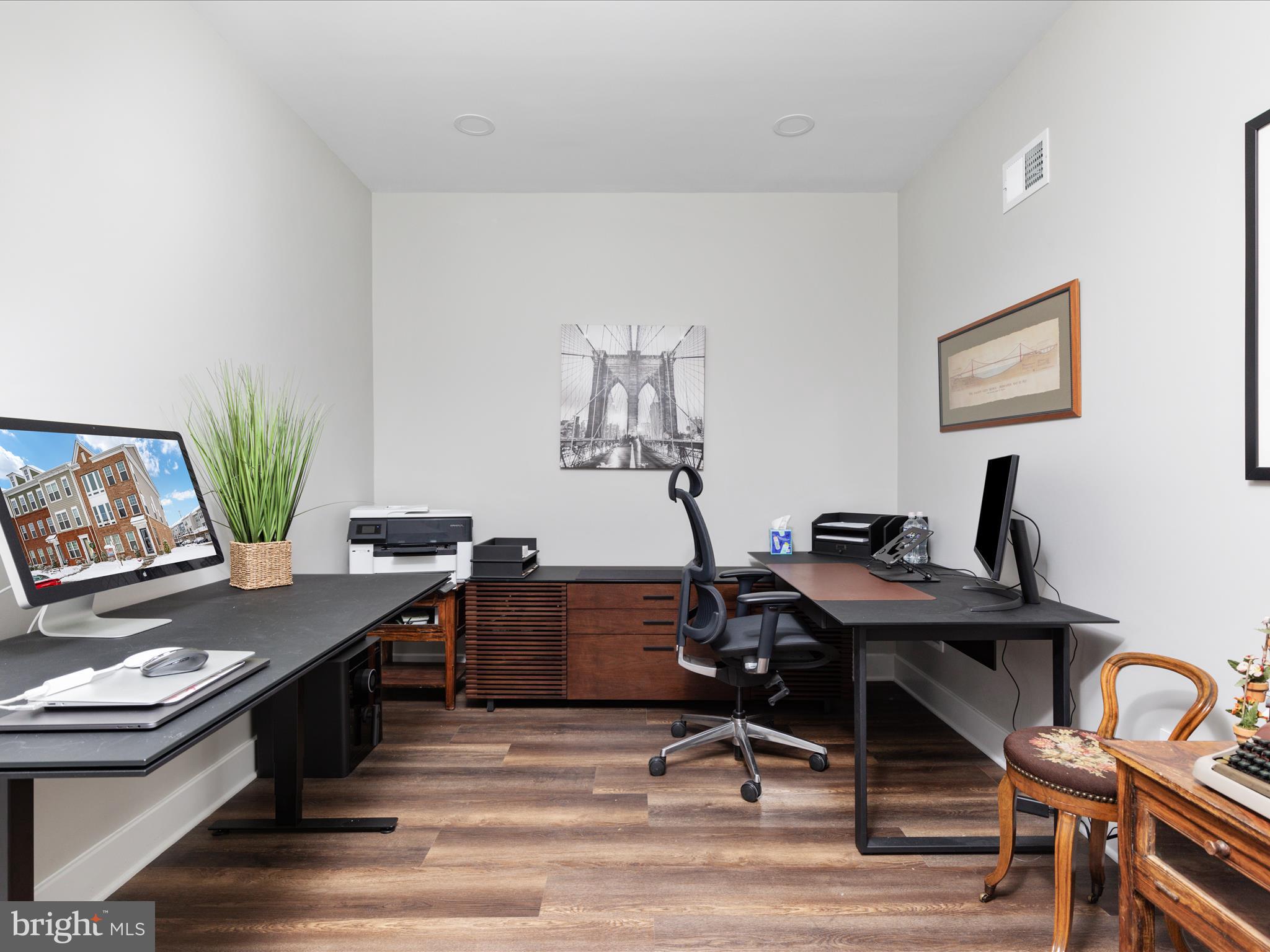 GOOSE CREEK - Residential