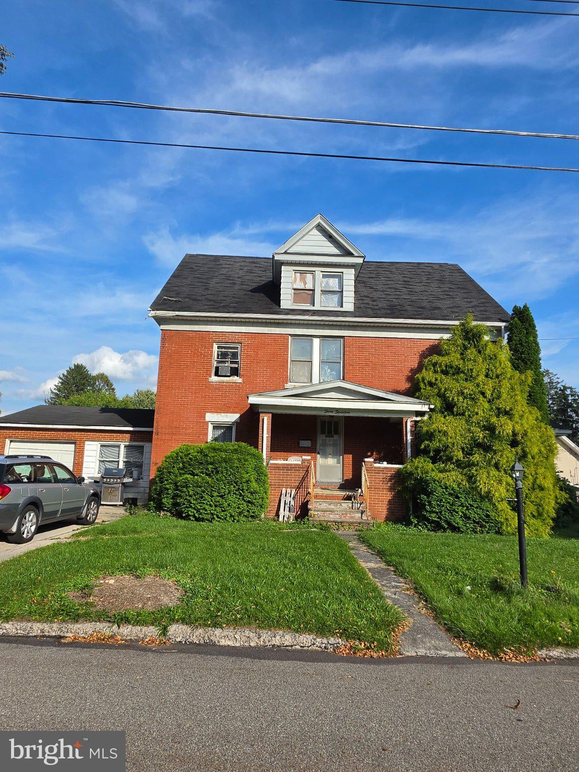 717 CASE AVENUE