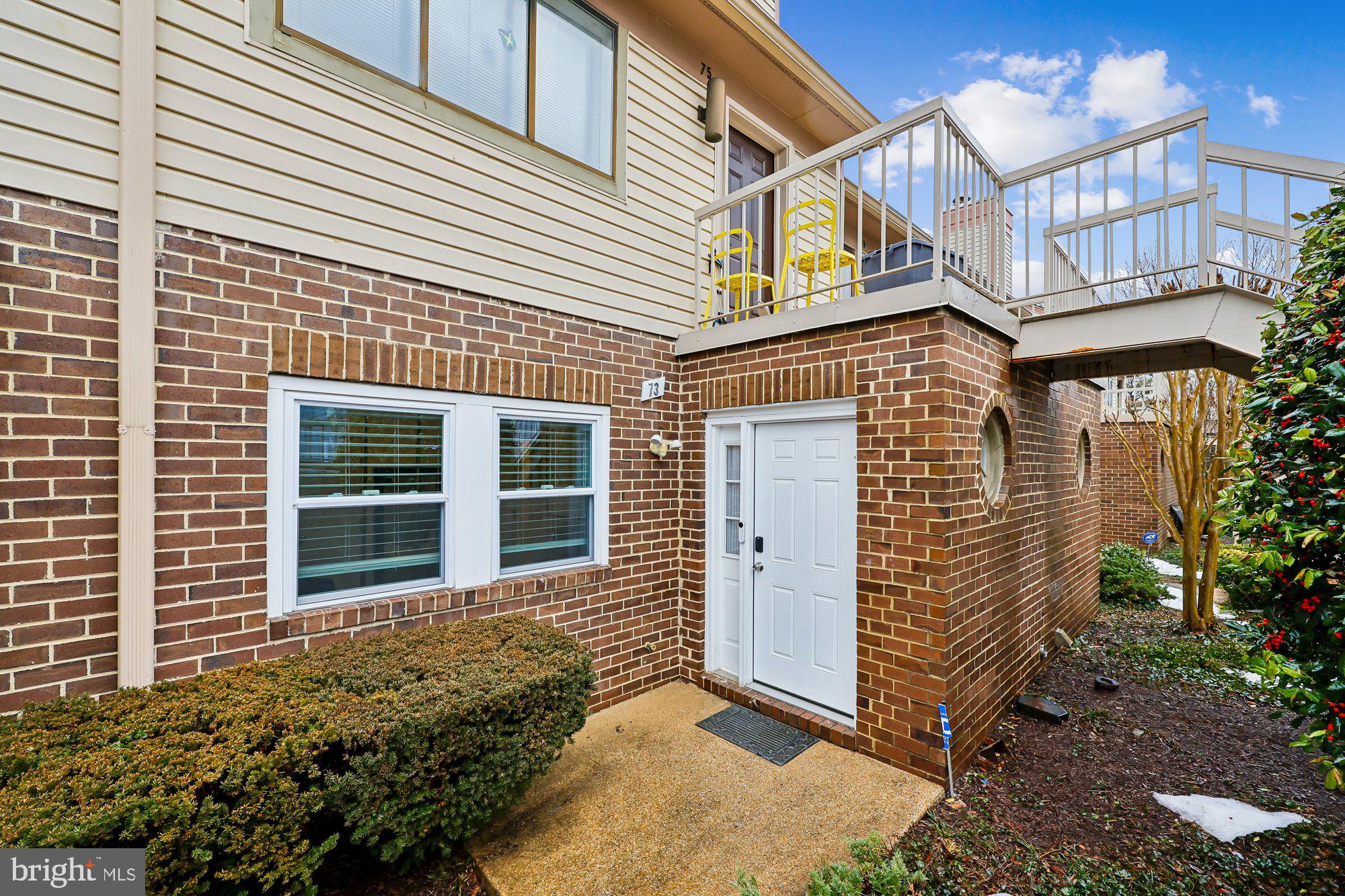 73 HAWTHORNE COURT NE 73