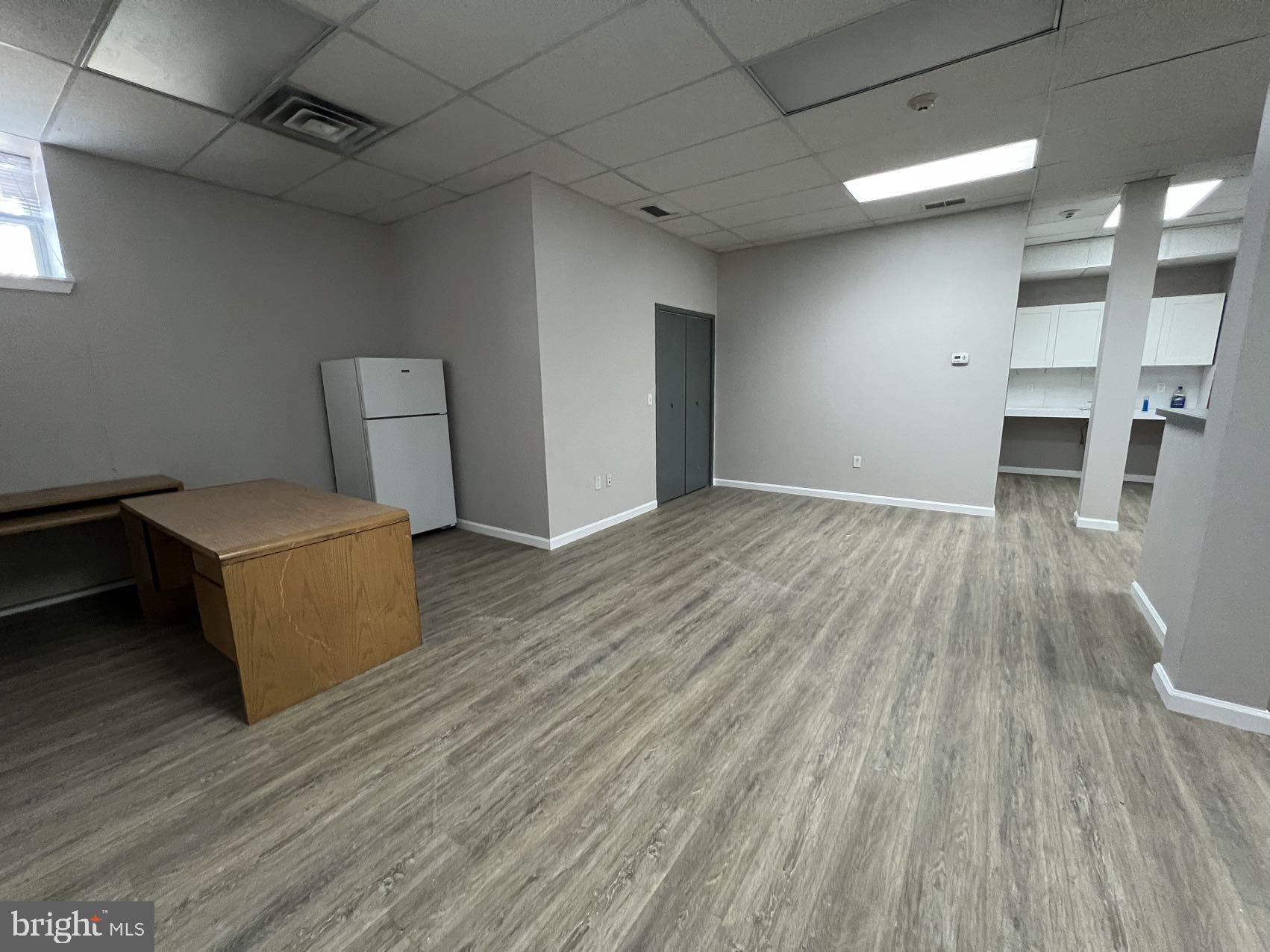 PHILADELPHIA - Commercial Lease