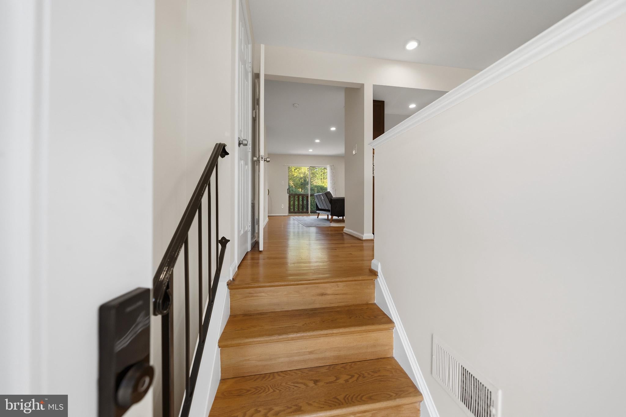 3055 ANTRIM CIRCLE